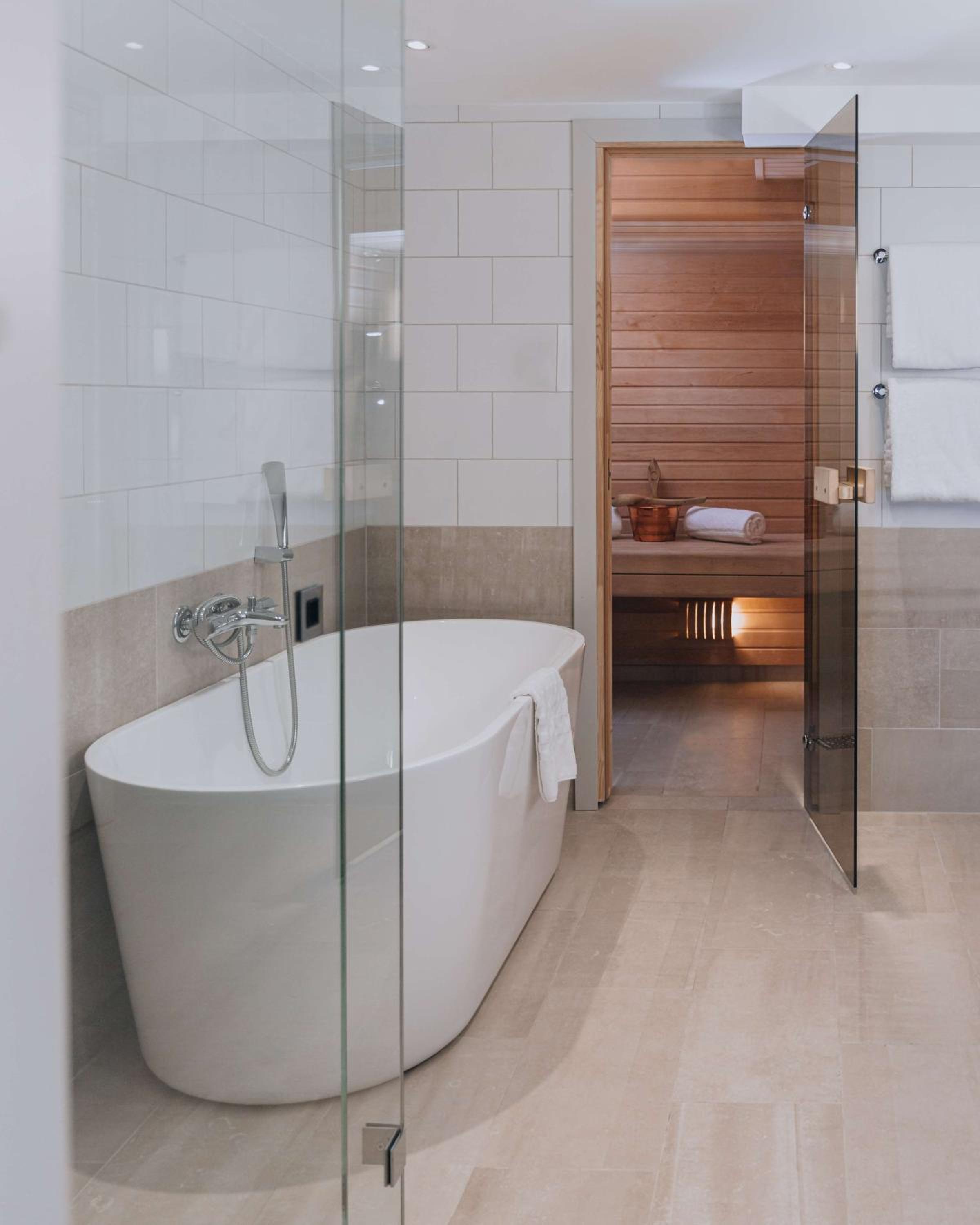 Nordic Suite with Sauna - Photo 6