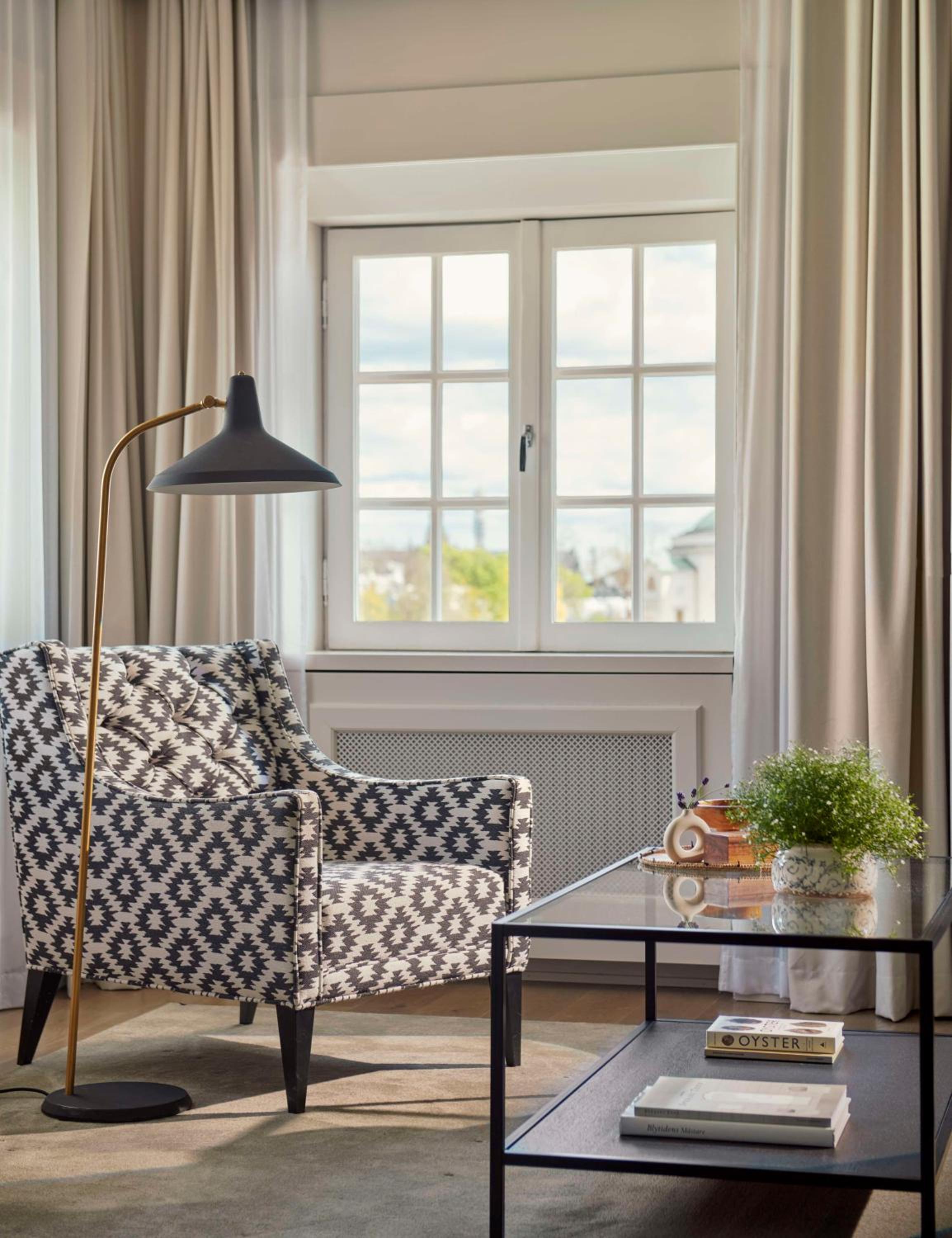 Chapman Suite with Sea View - Photo 5