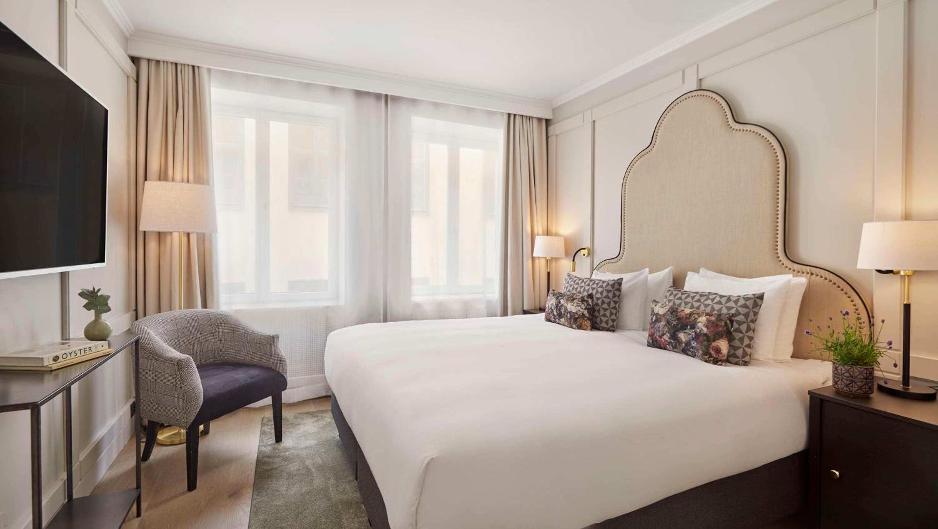 Queen Room - Photo 1