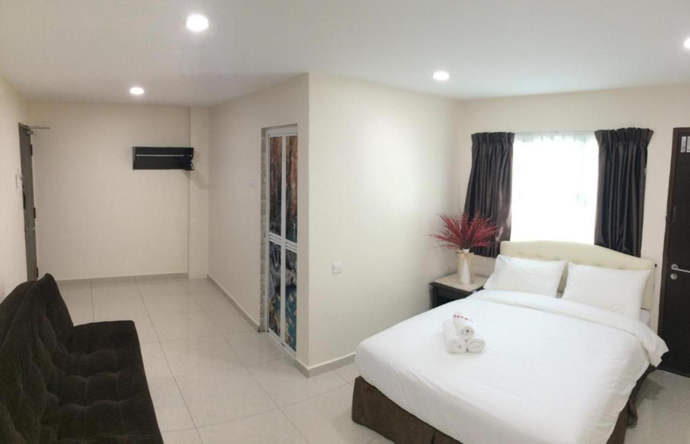 Deluxe Triple Room - Photo 2