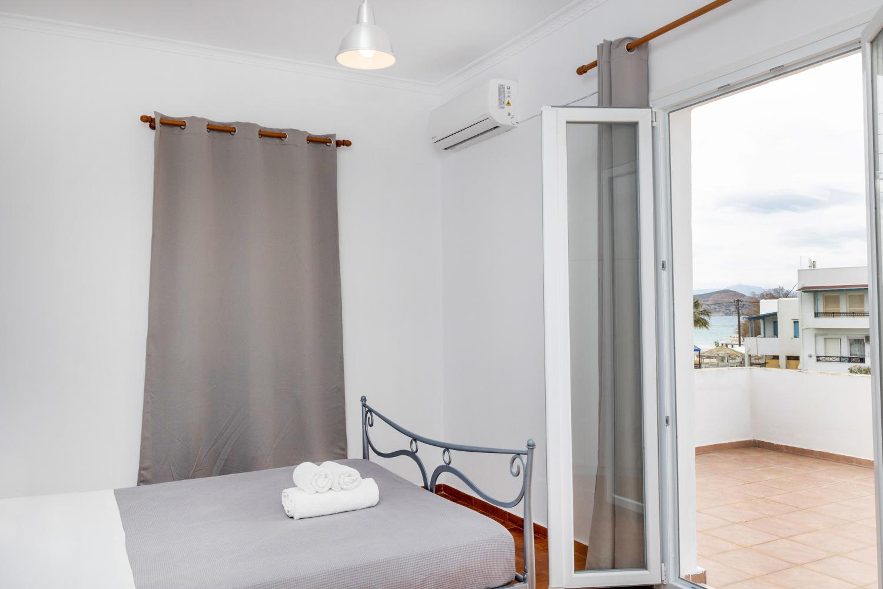 Apartment With Sea View