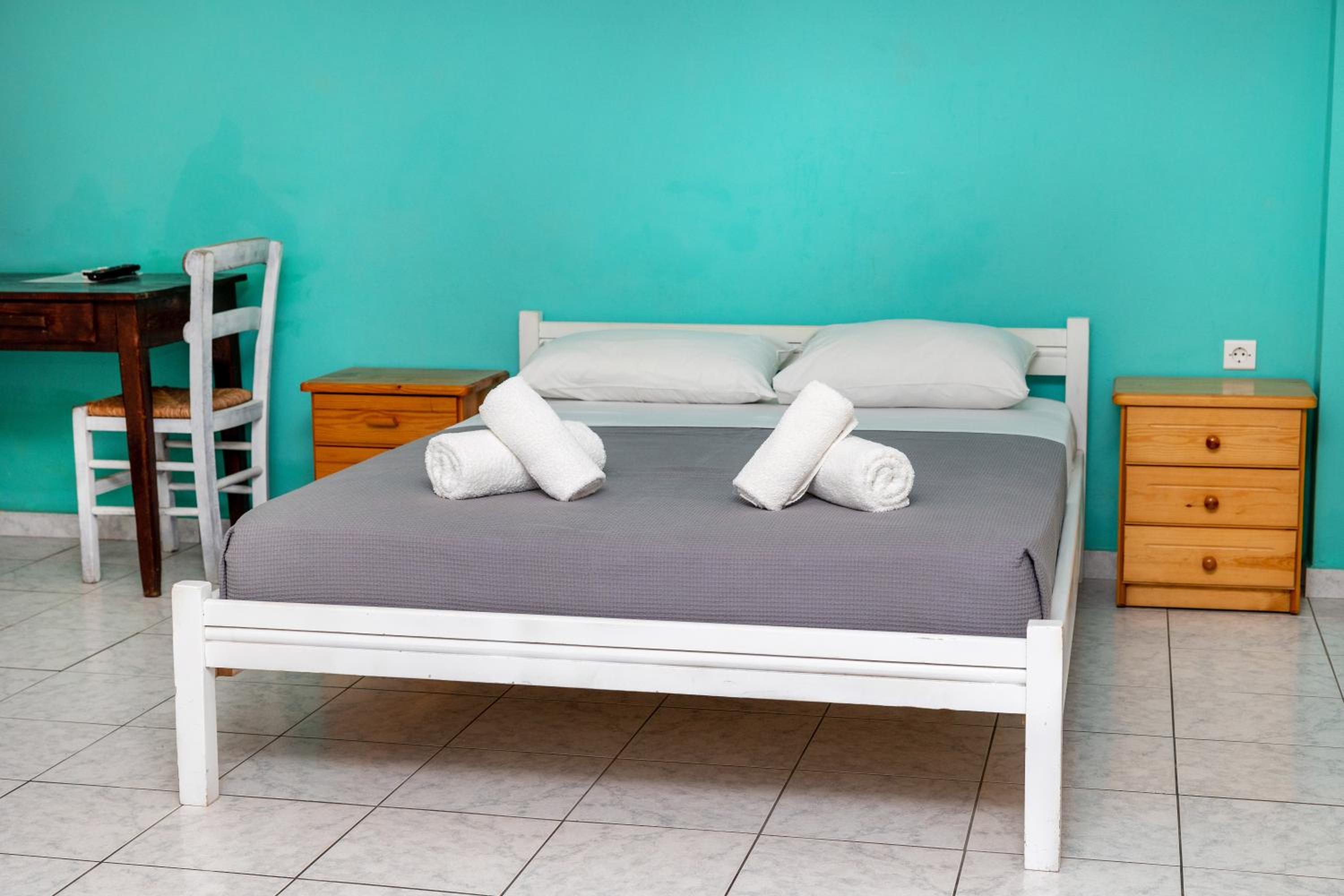 One-Bedroom Standard Apartment
