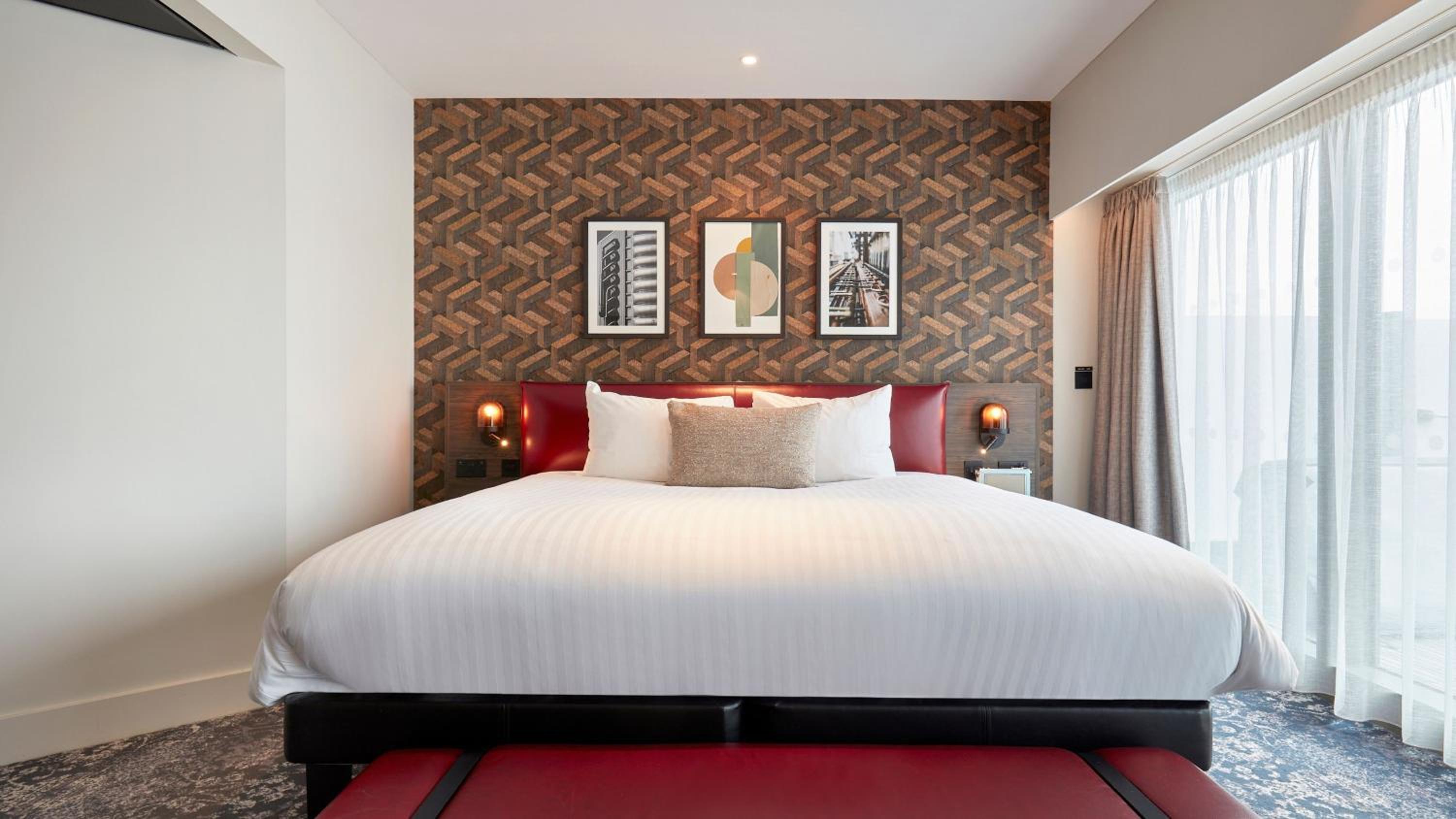 King Suite - Photo 6