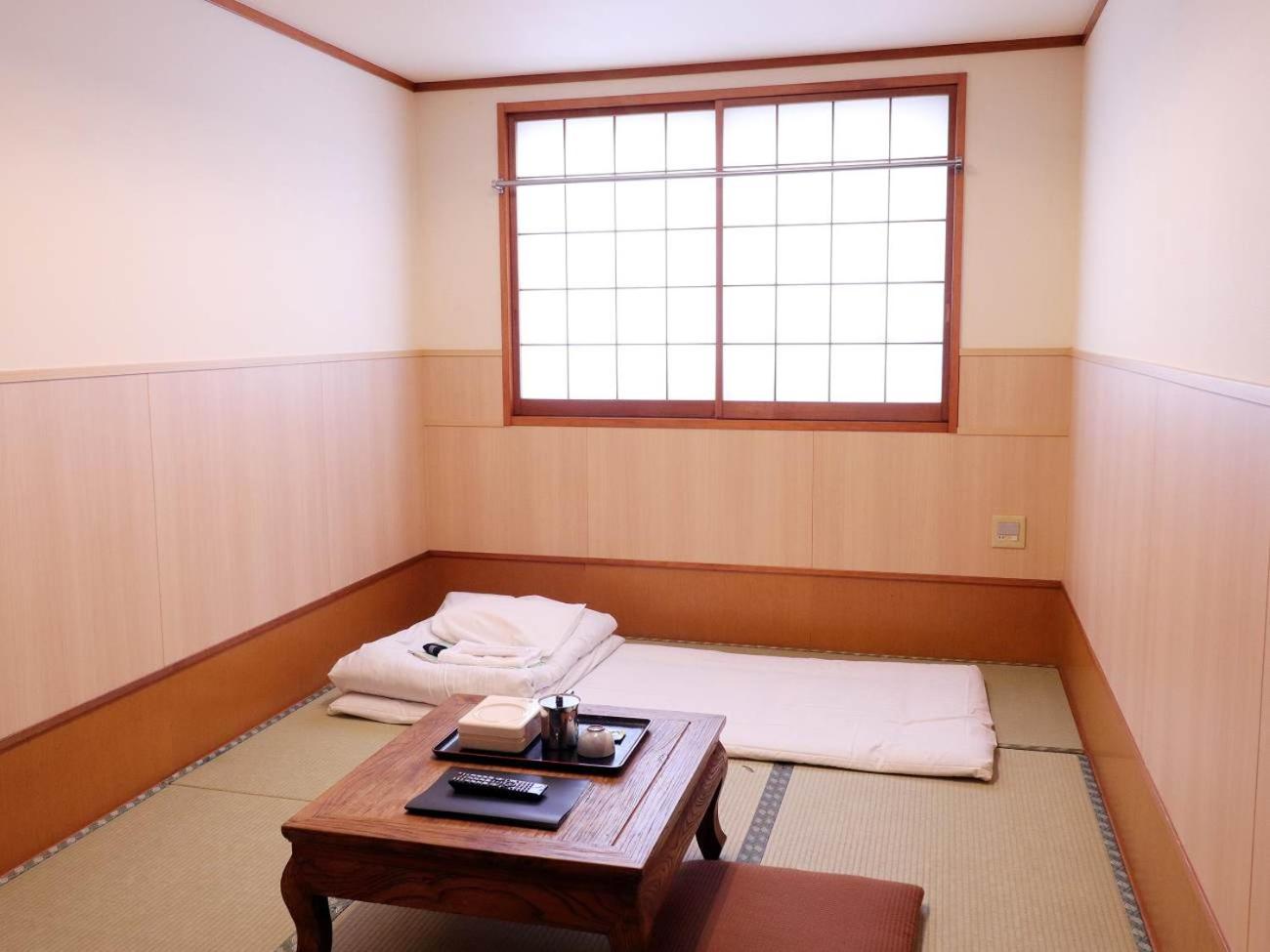 Japanese-Style Room