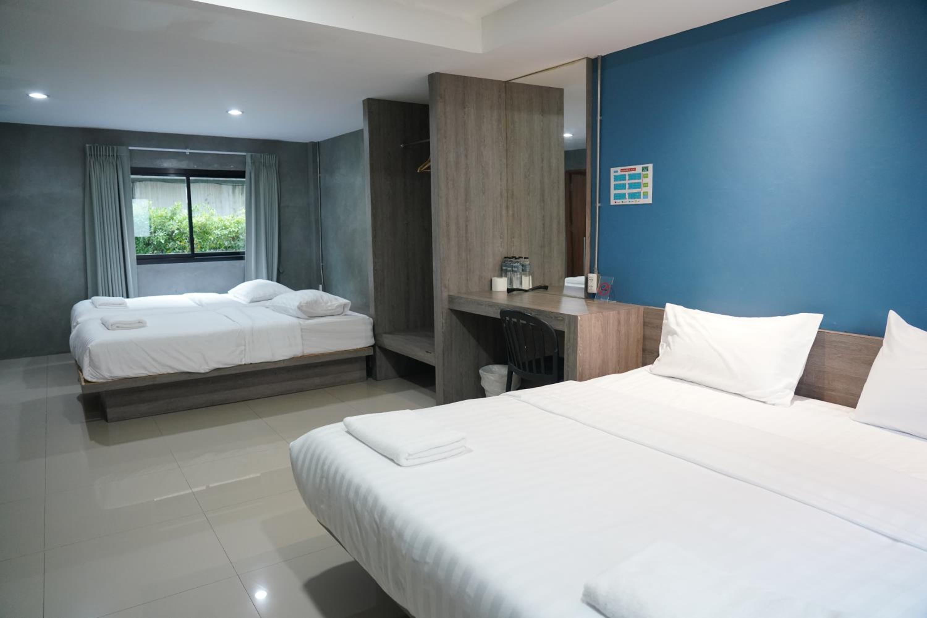 Quadruple Room with Shower photo 3