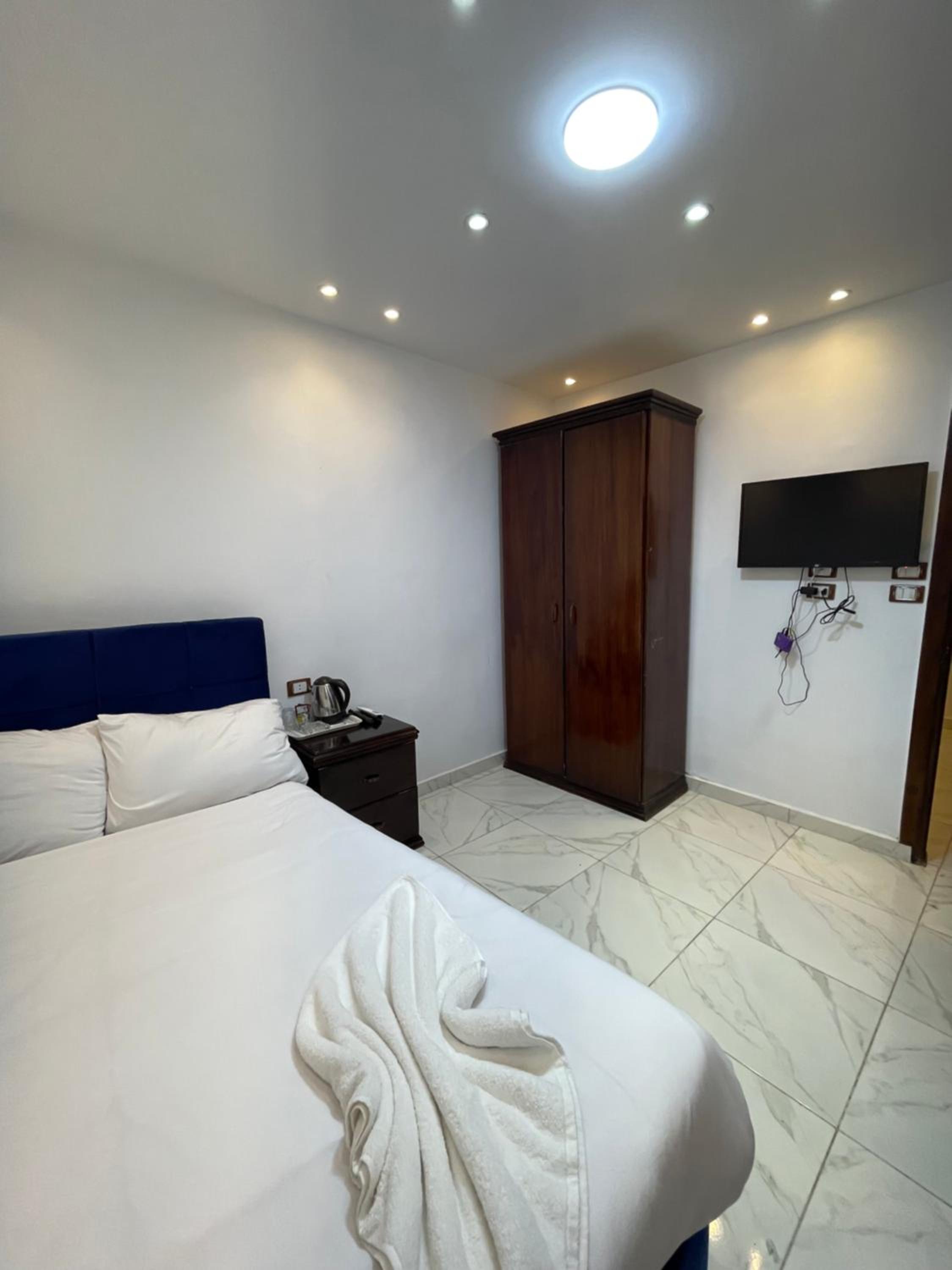 Budget Single Room