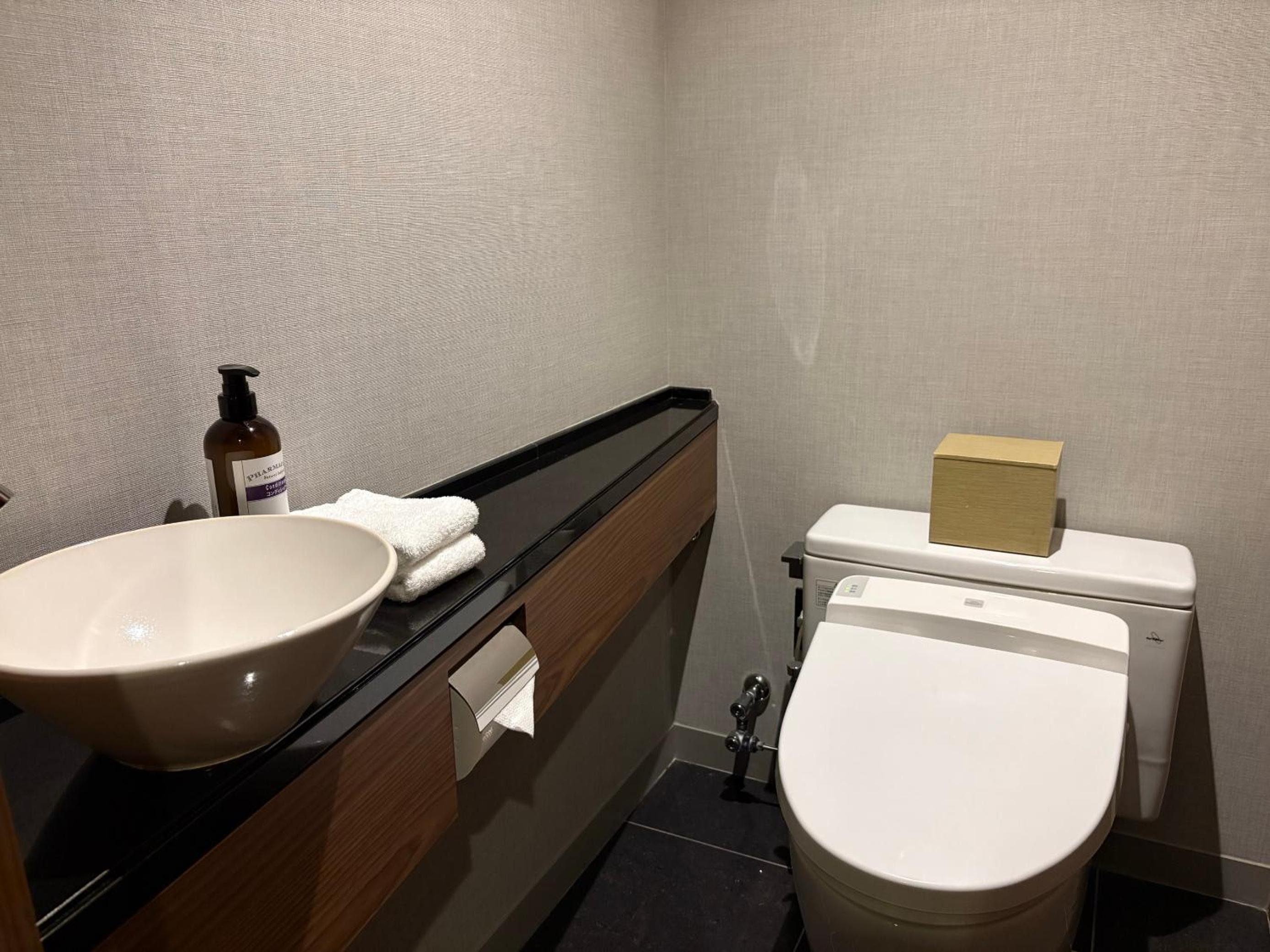 Twin Room with Park View photo 2