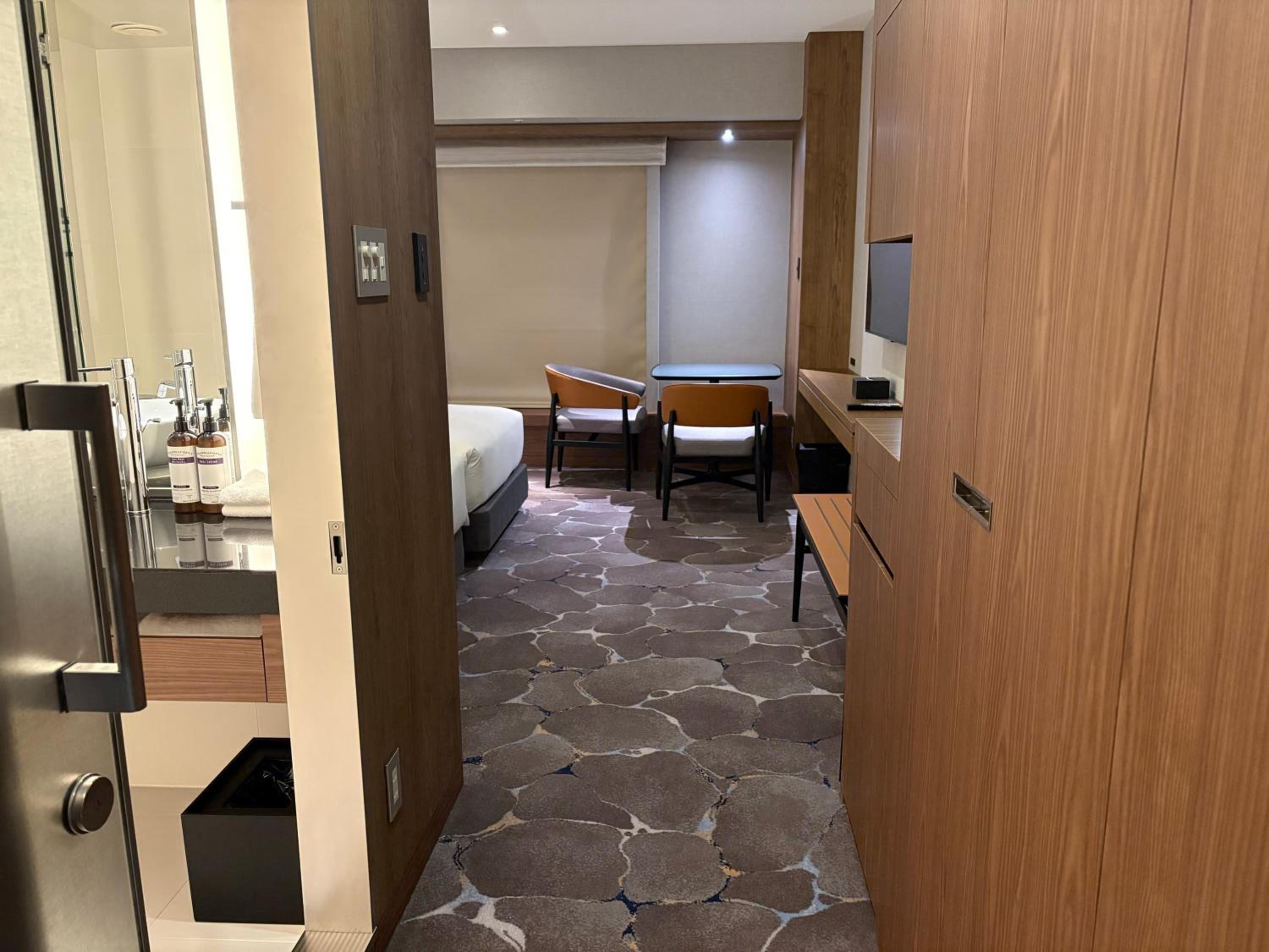 Twin Room with Park View photo 3
