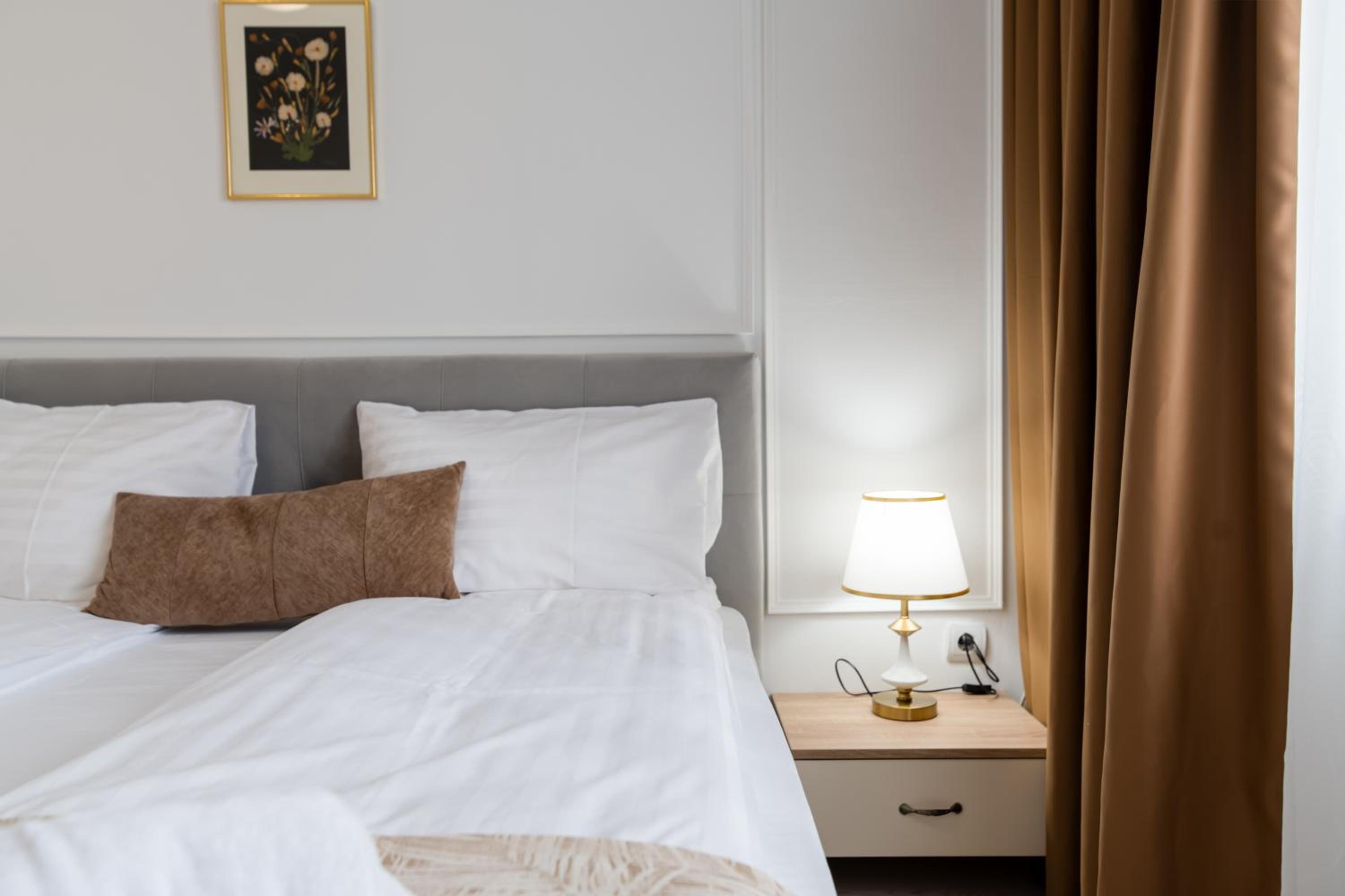 Superior King Room - Photo 47