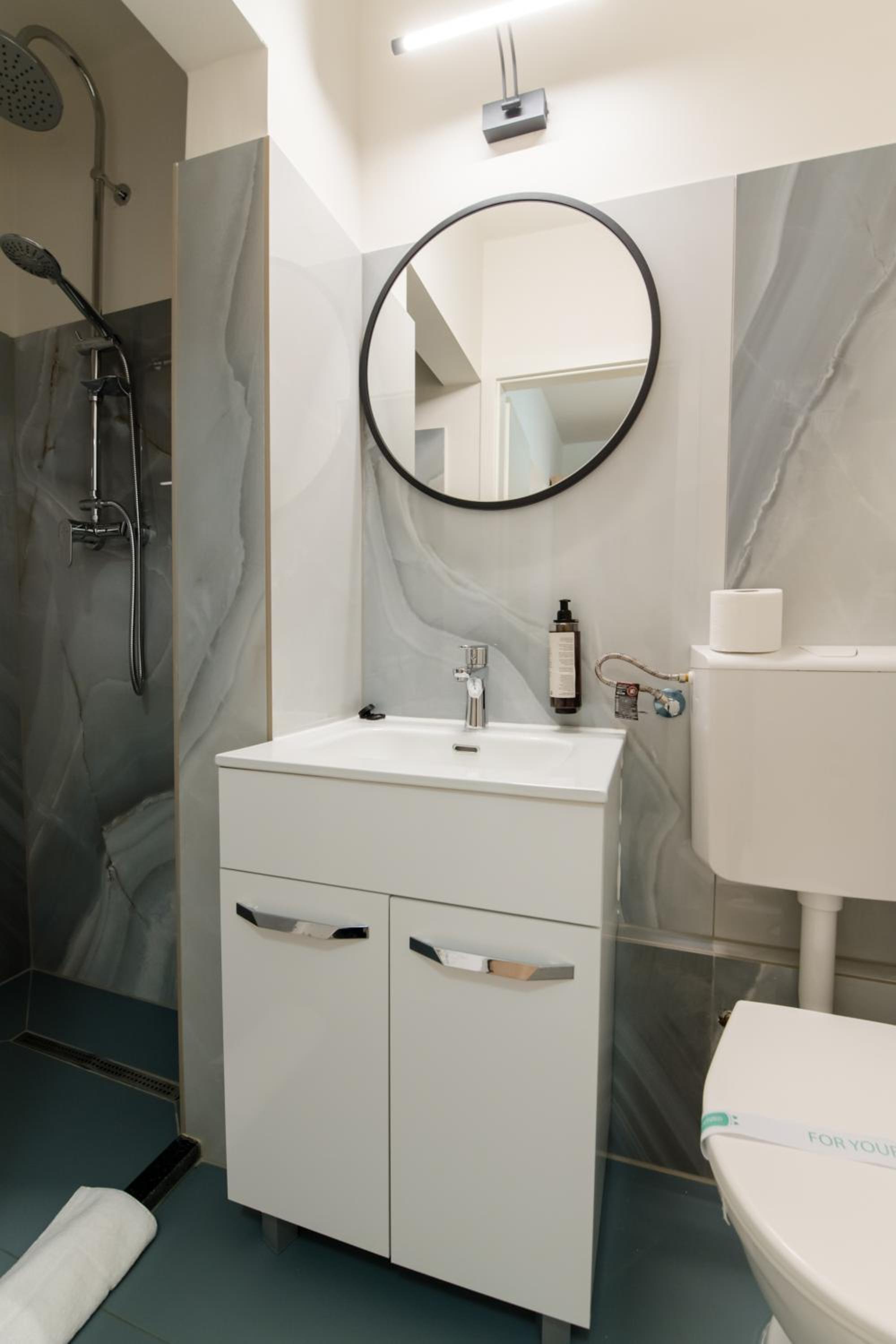 Superior King Room - Photo 45