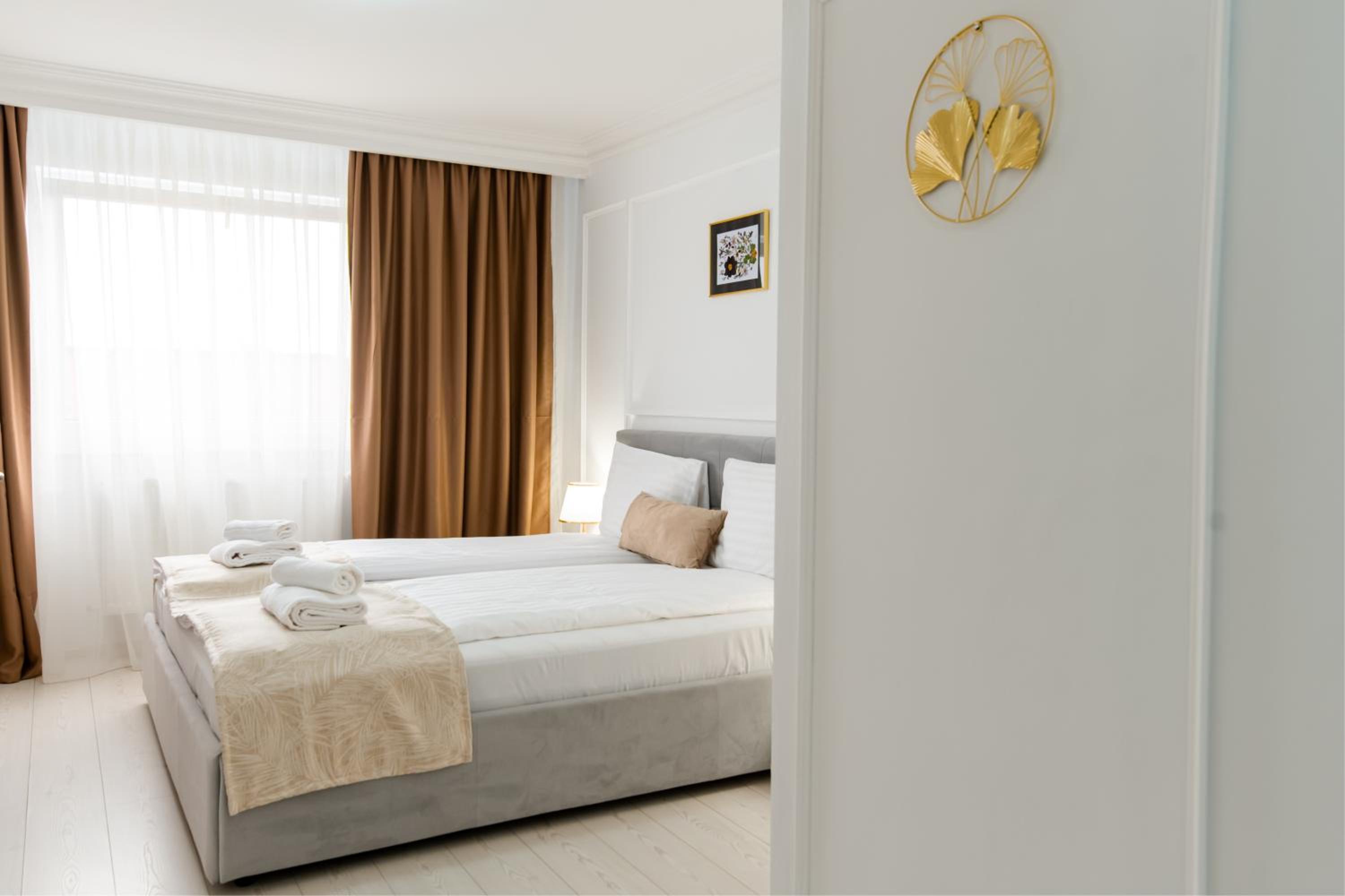 Superior King Room - Photo 38