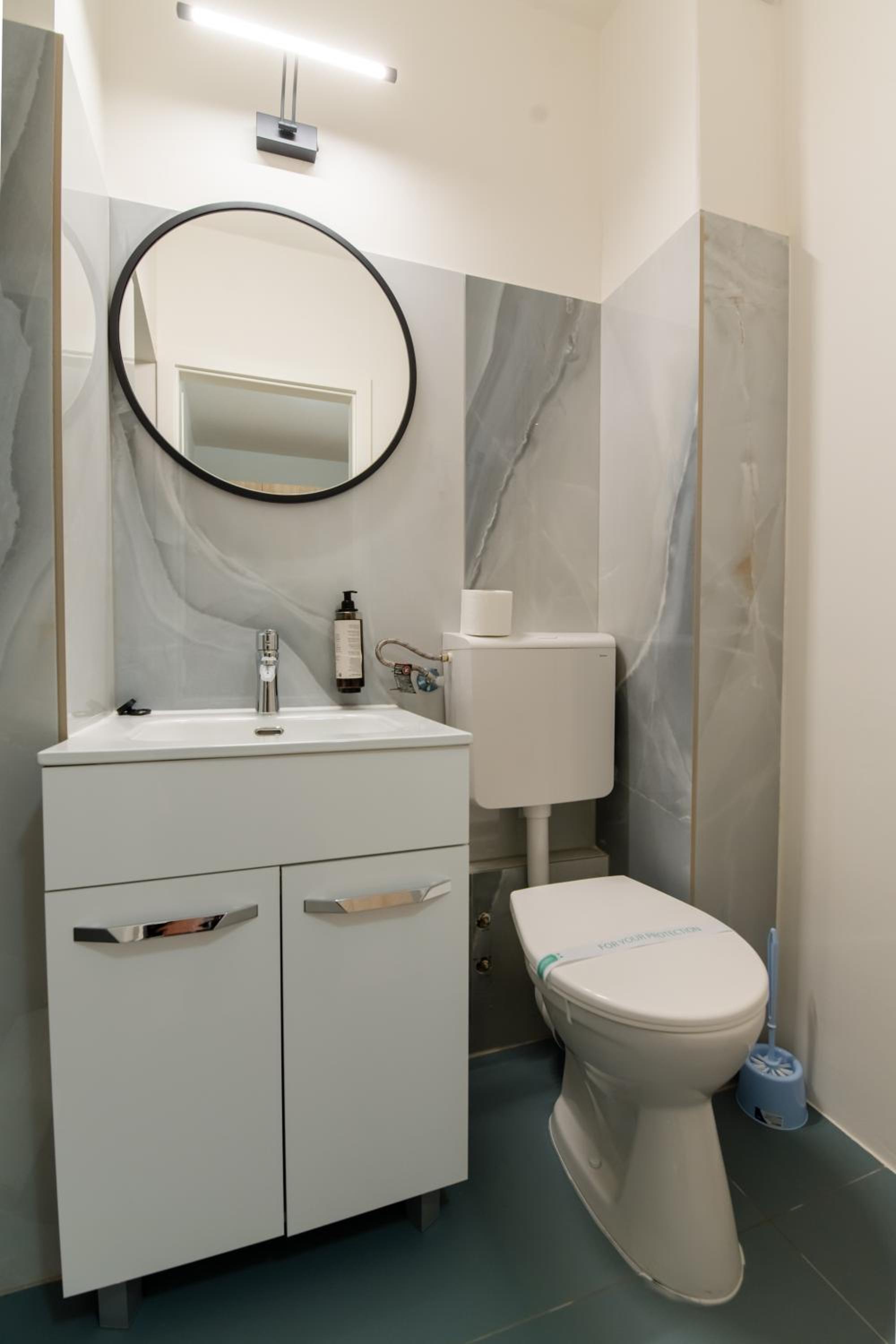 Superior King Room - Photo 36