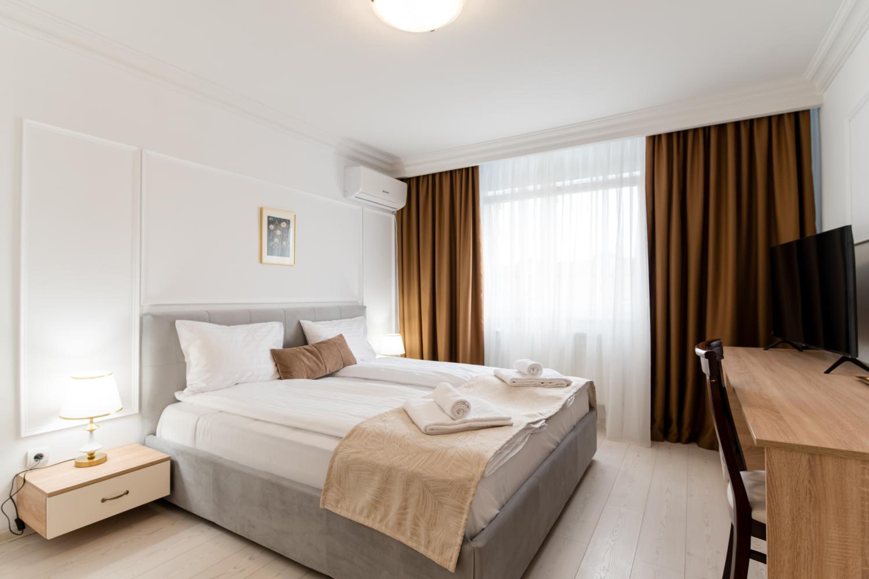 Superior King Room - Photo 28