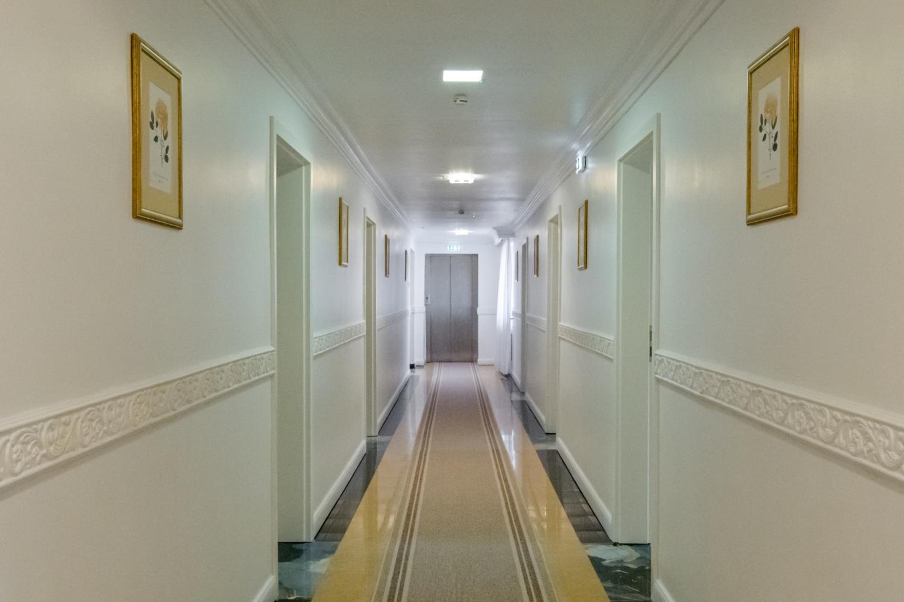 Superior King Room - Photo 30