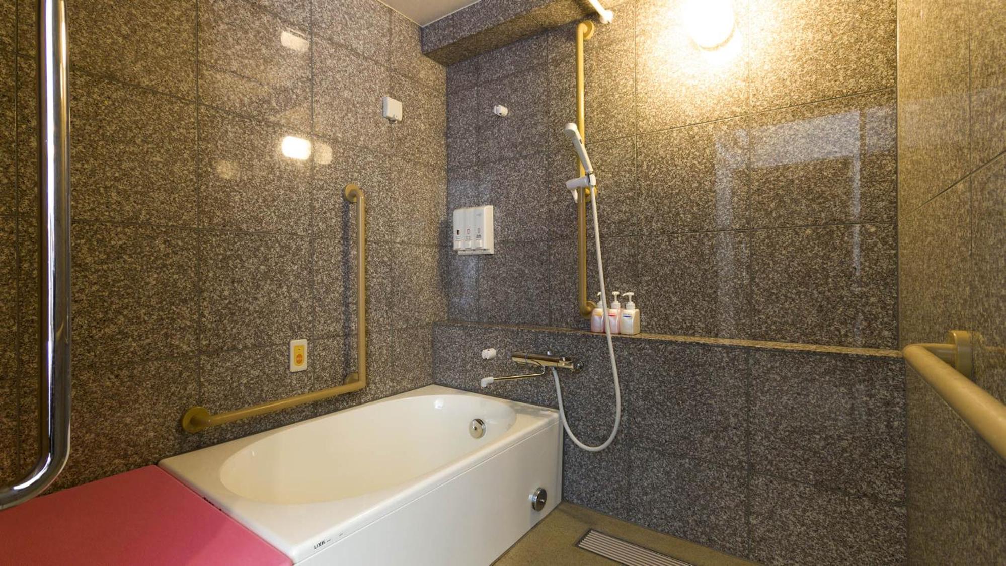 Accessible Twin Room - Non-Smoking photo 2