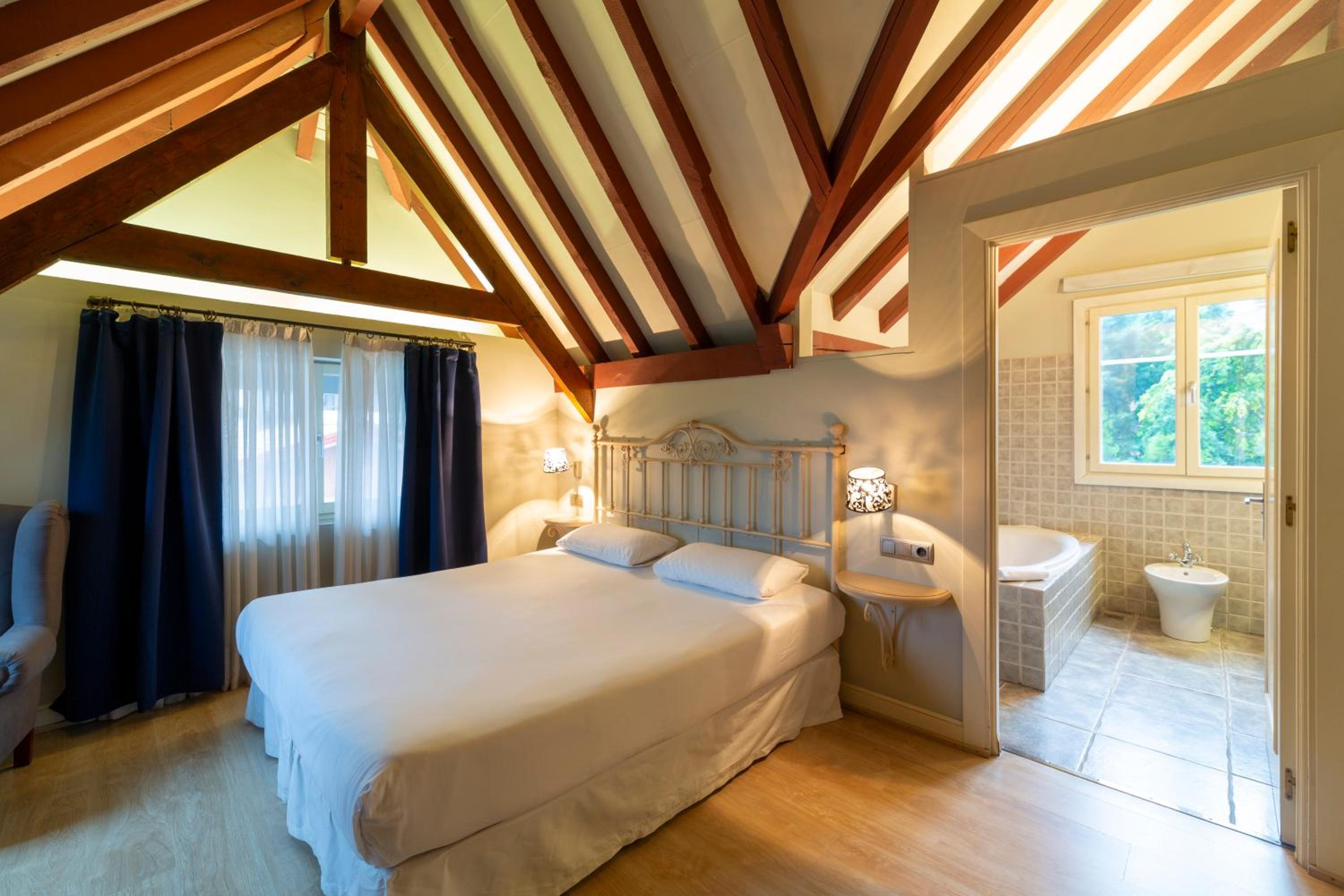 Superior Queen Room photo 3