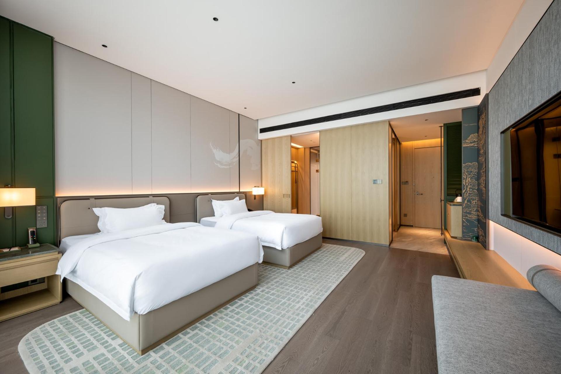 Twin Room with Bathroom photo 1