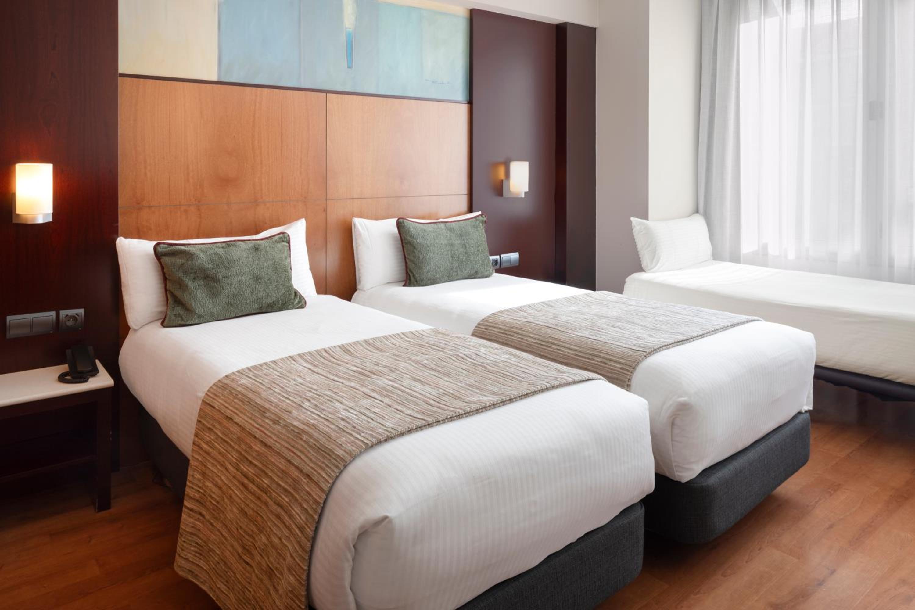 Triple Room (3 Adults) - Photo 1