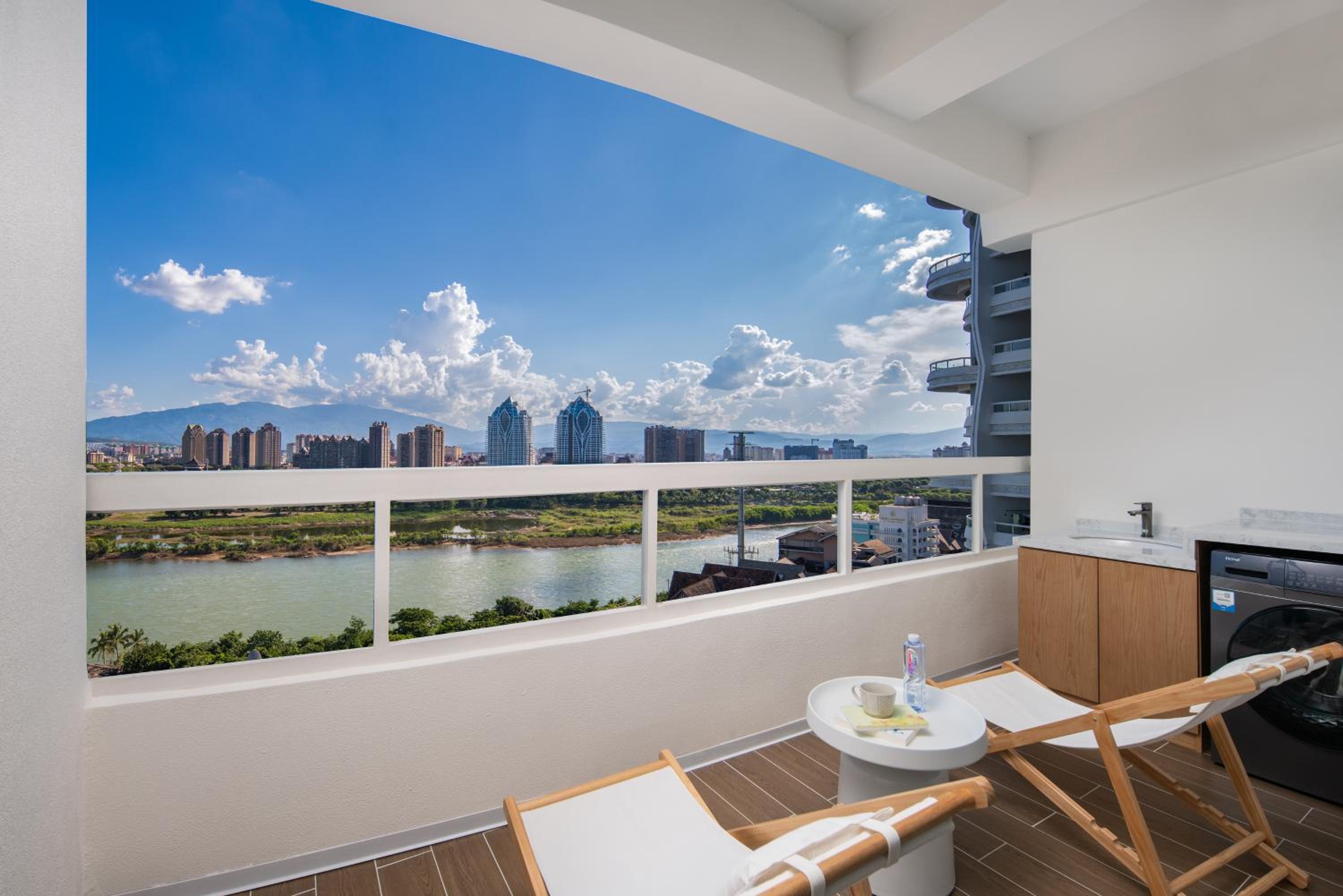 One-Bedroom Apartment With Terrace photo 3