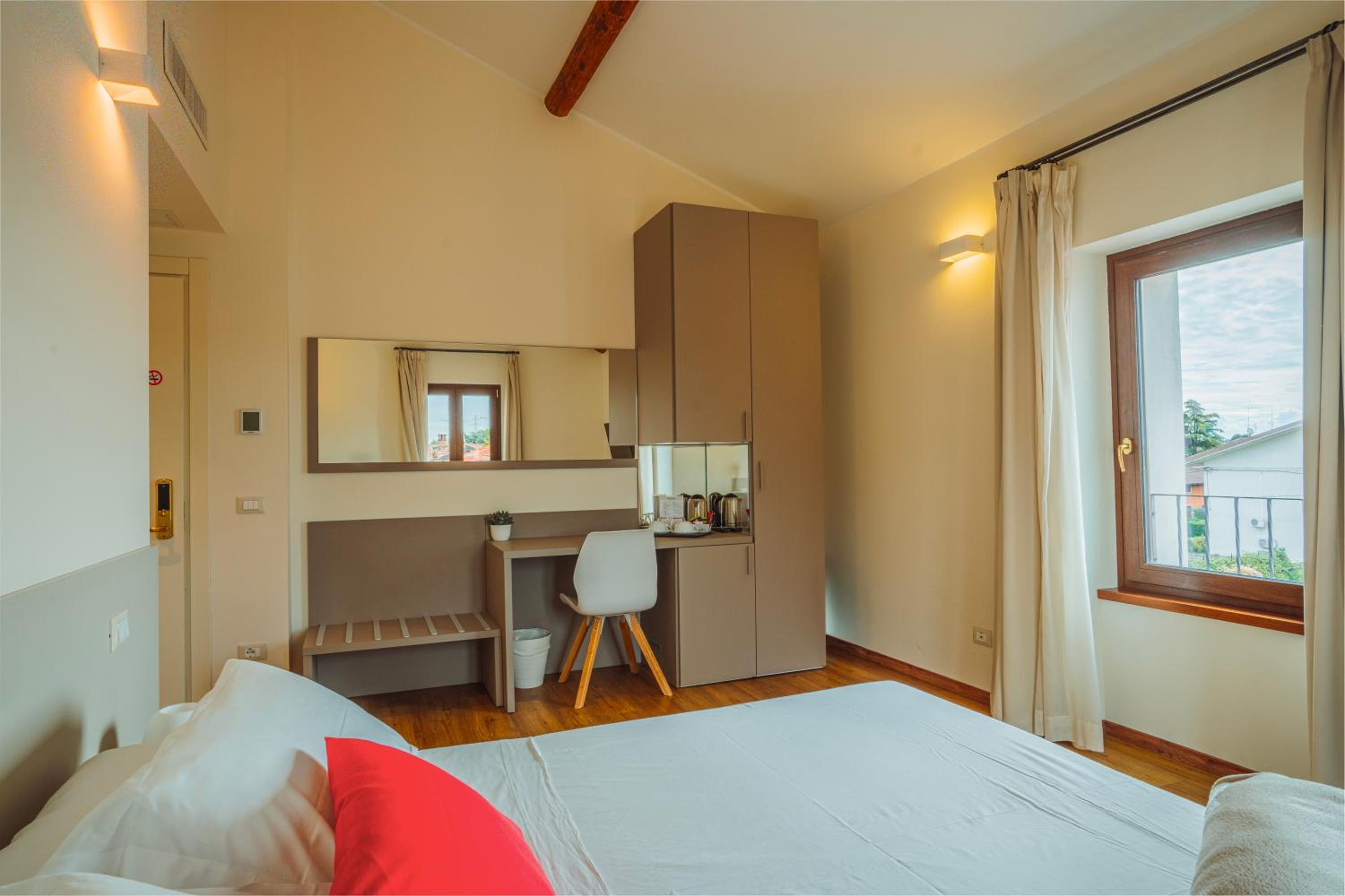 Standard Double Room photo 1