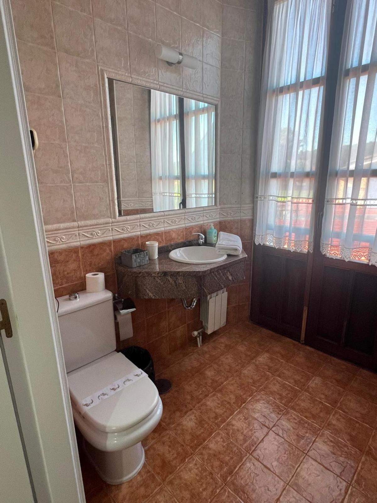 Twin Room with Balcony photo 3