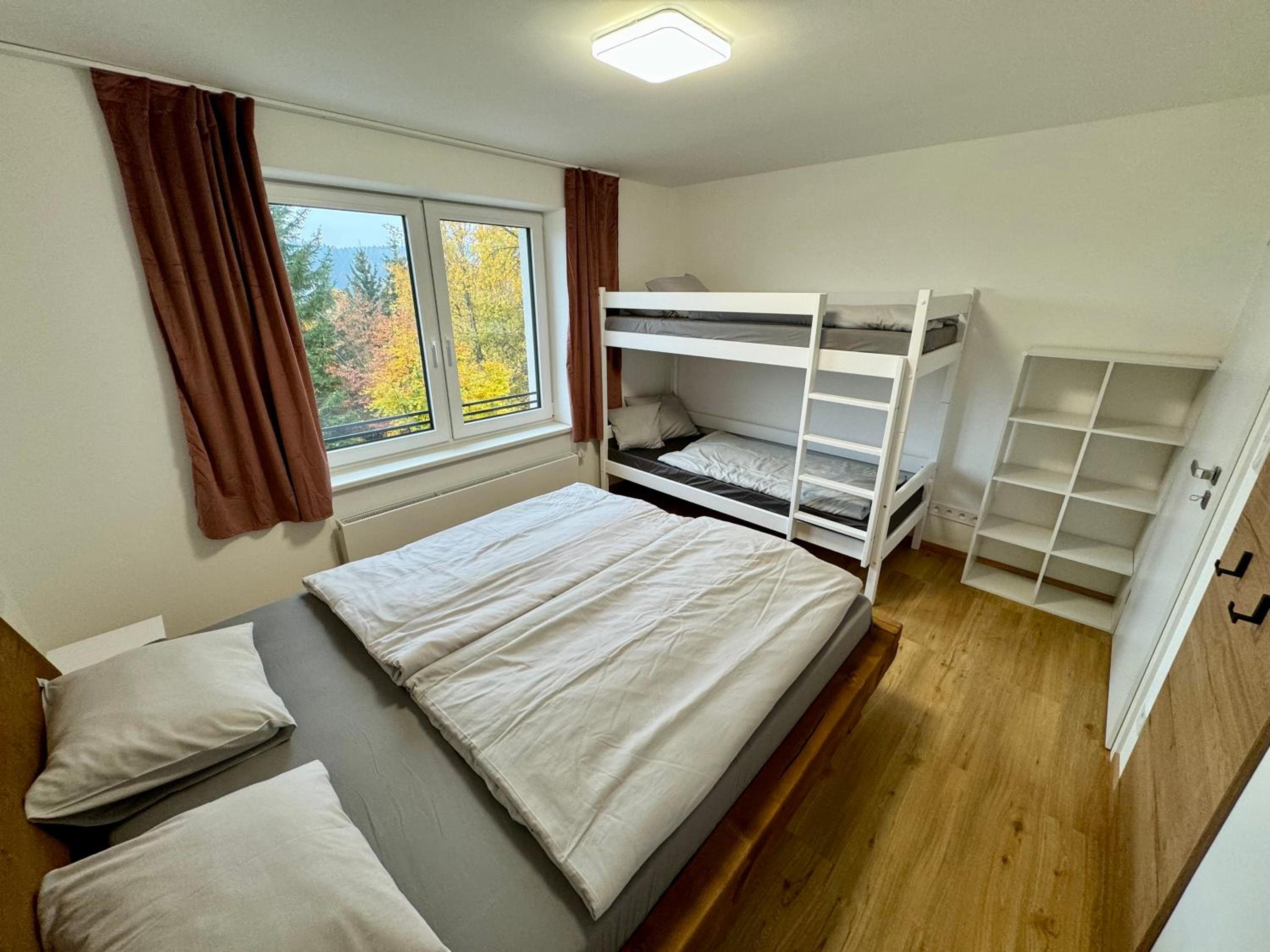 Two-Bedroom Apartment with Balcony photo 3
