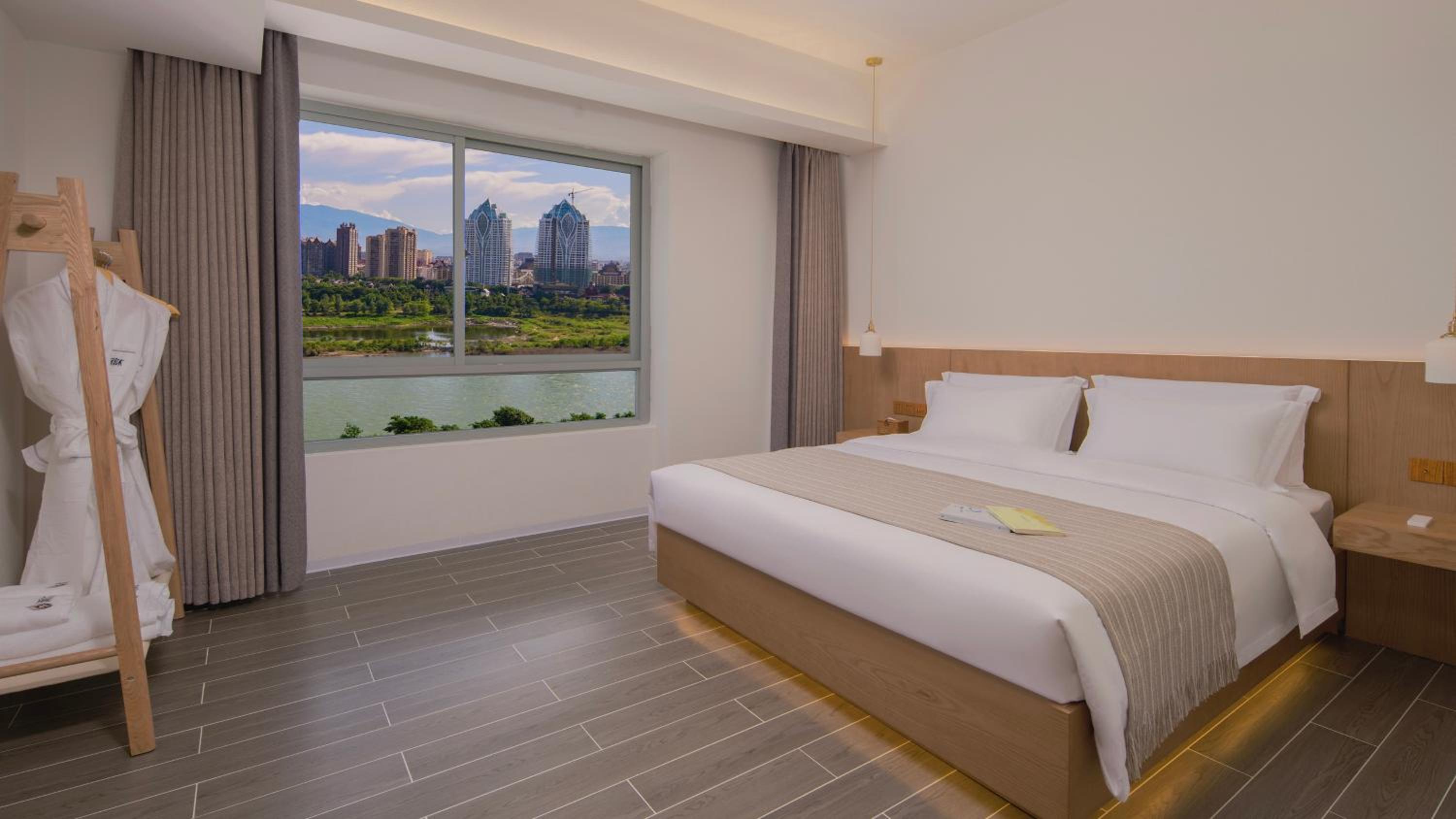 One-Bedroom Suite photo 2