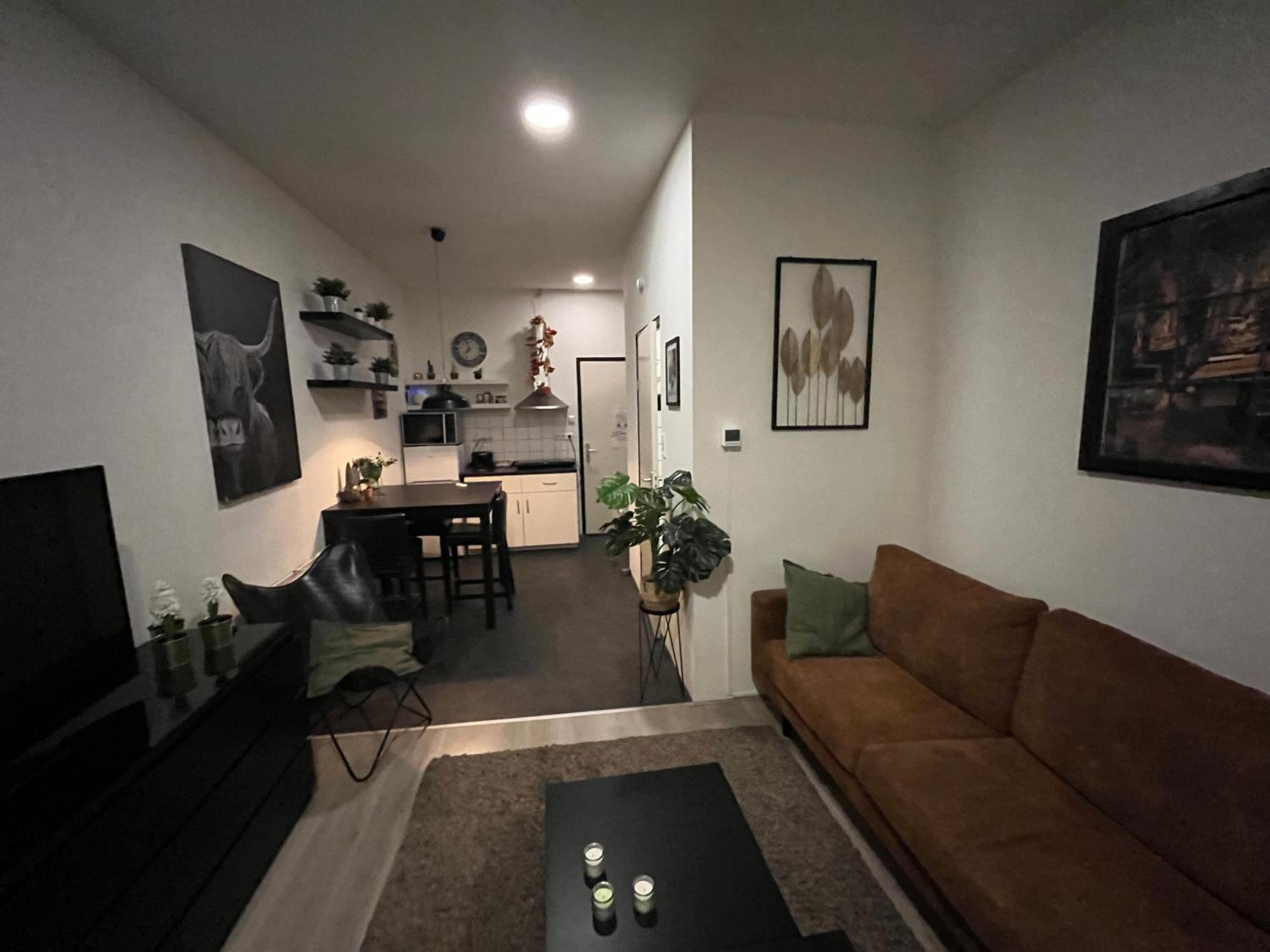 One-Bedroom Apartment - Photo 10