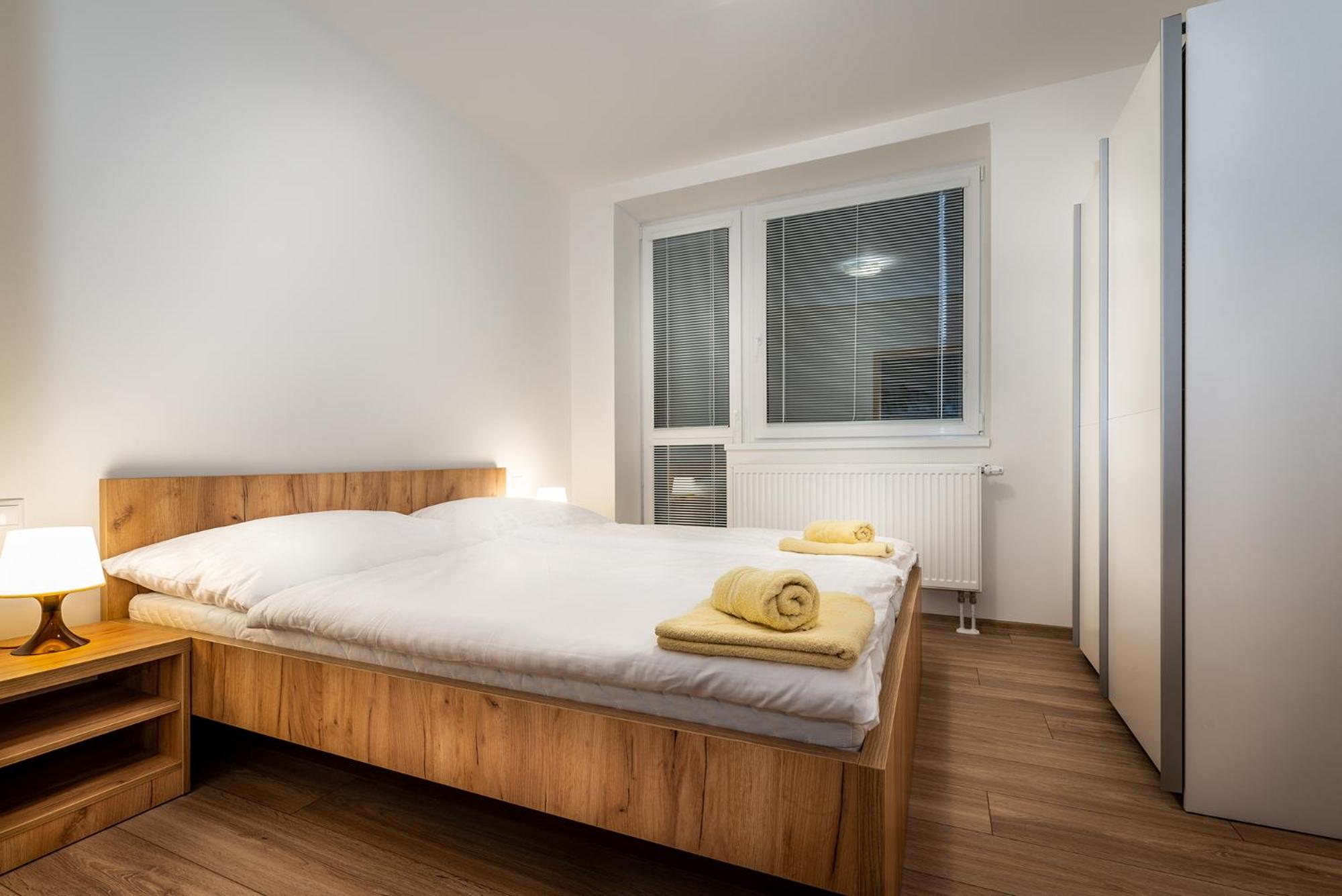 One-Bedroom Apartment with Balcony