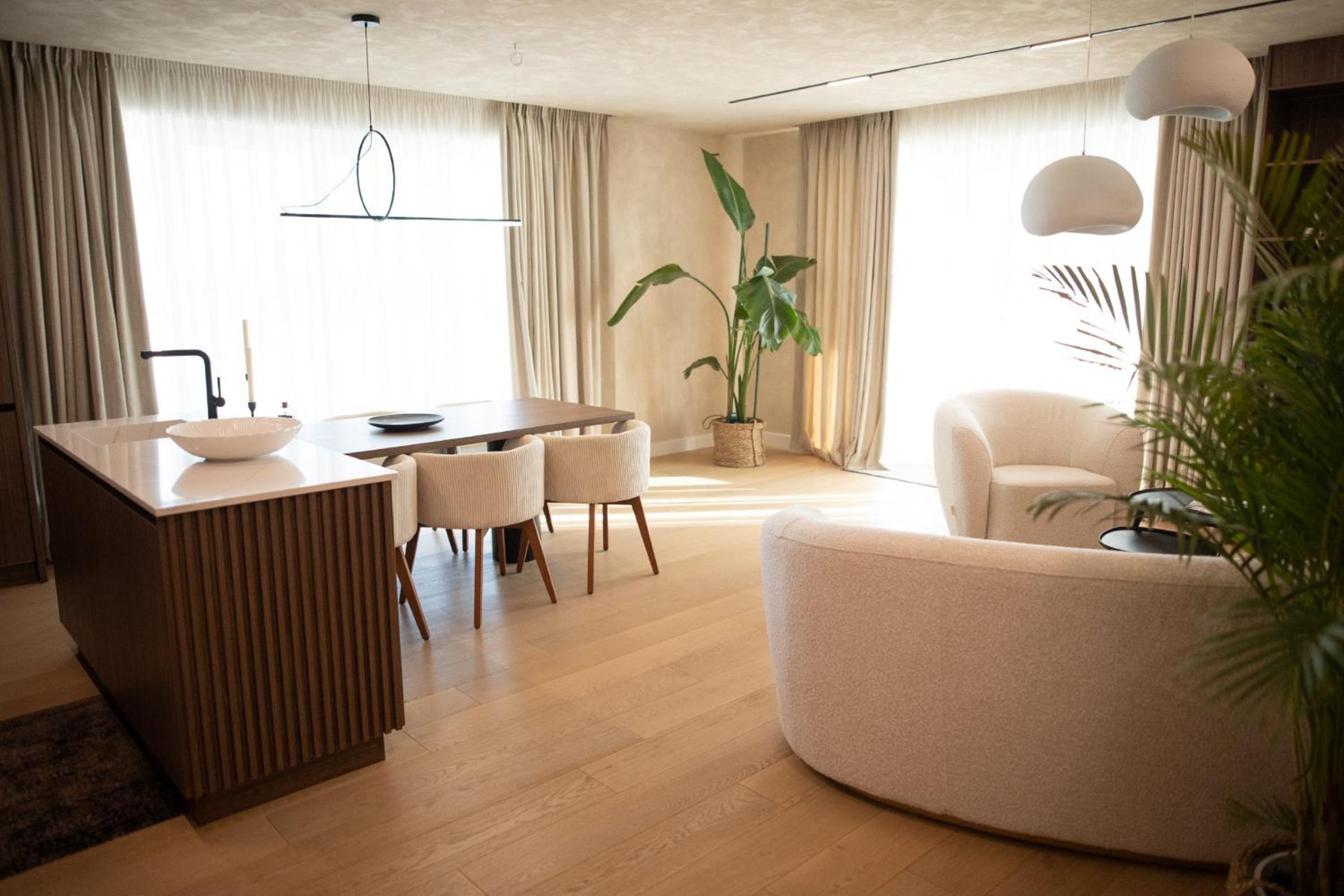 Penthouse Apartment photo 2