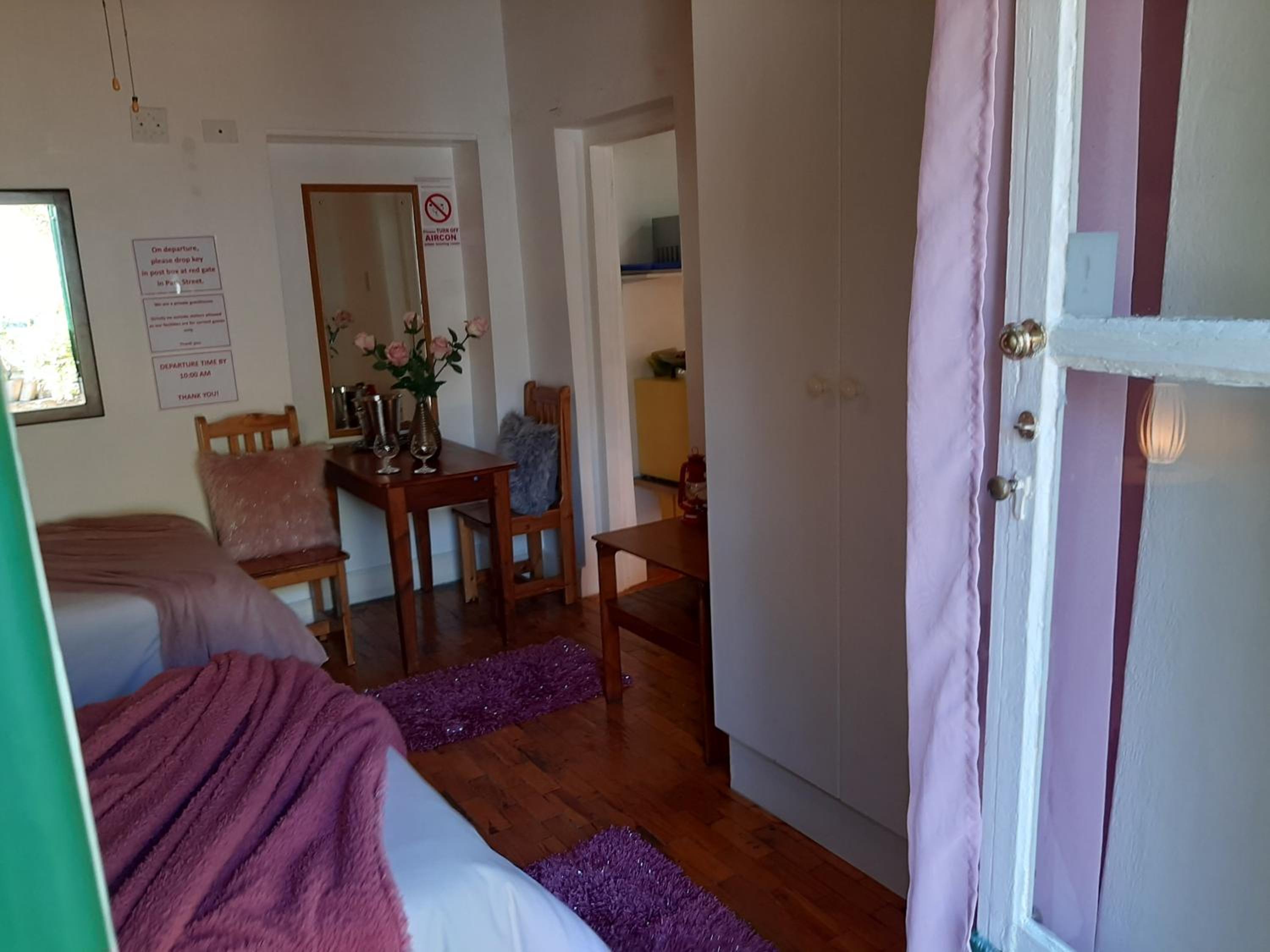 Standard Twin Room - Photo 27