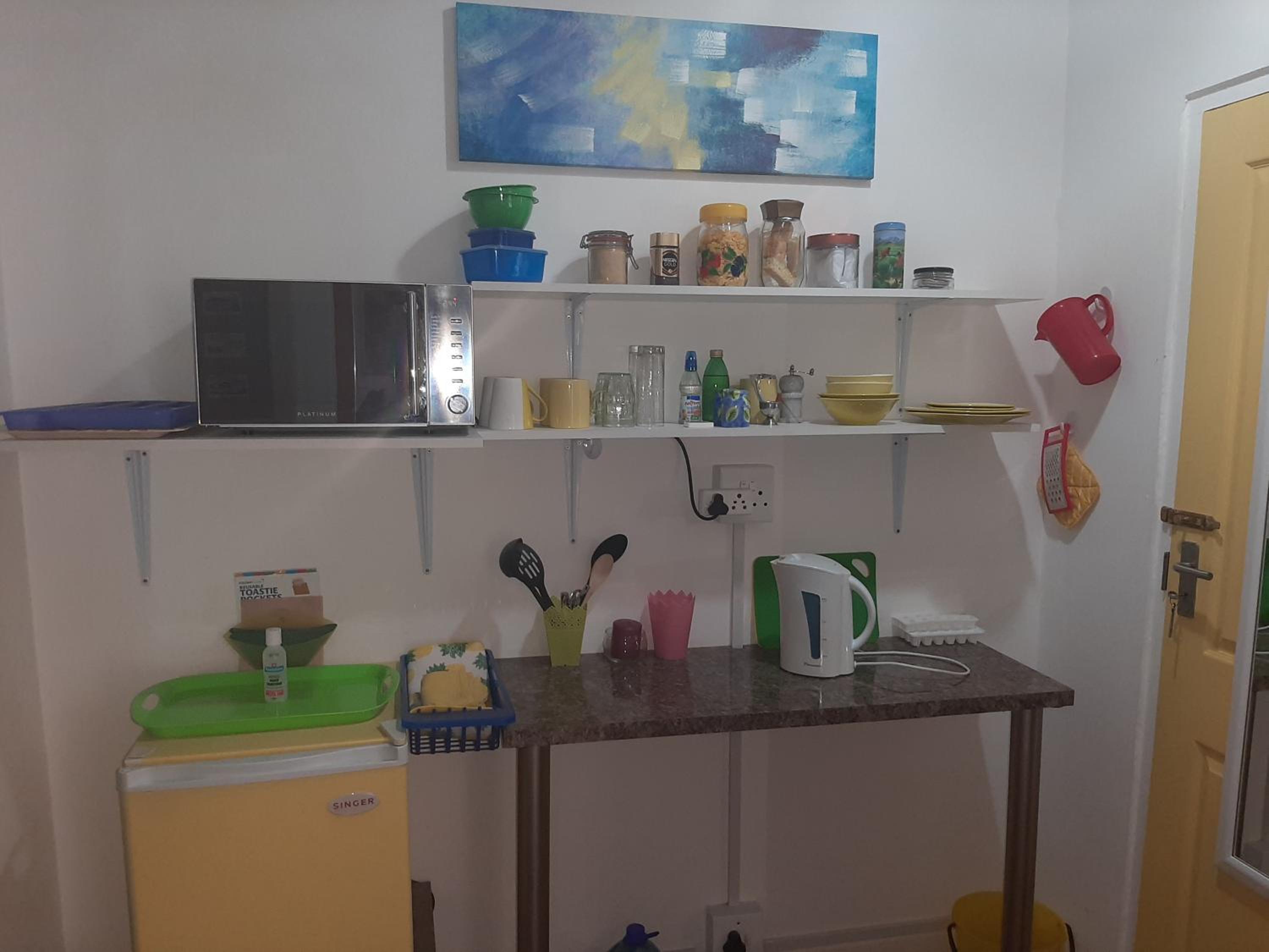Standard Twin Room - Photo 33
