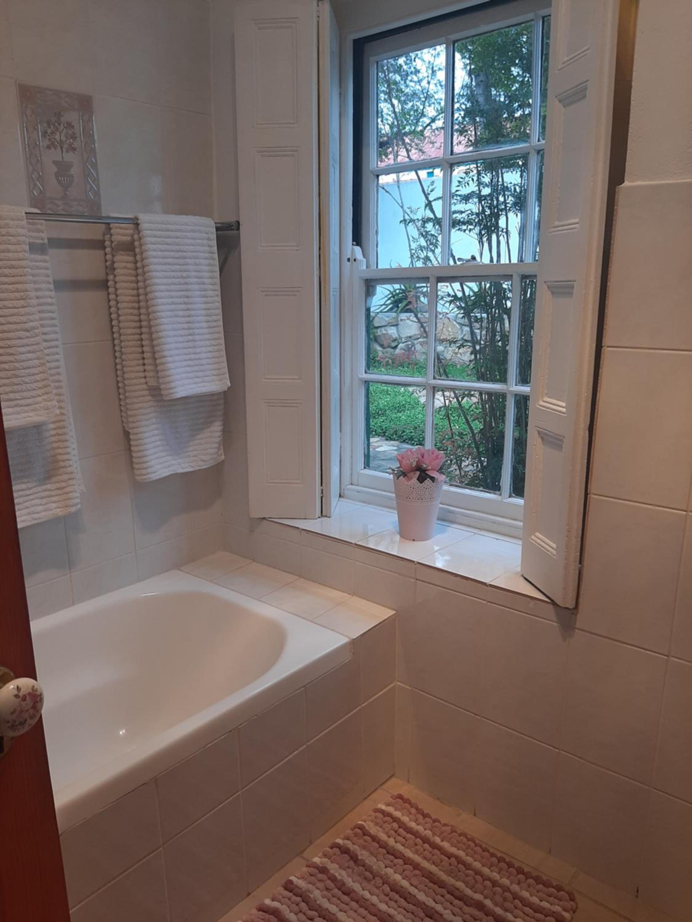 Standard Twin Room - Photo 42