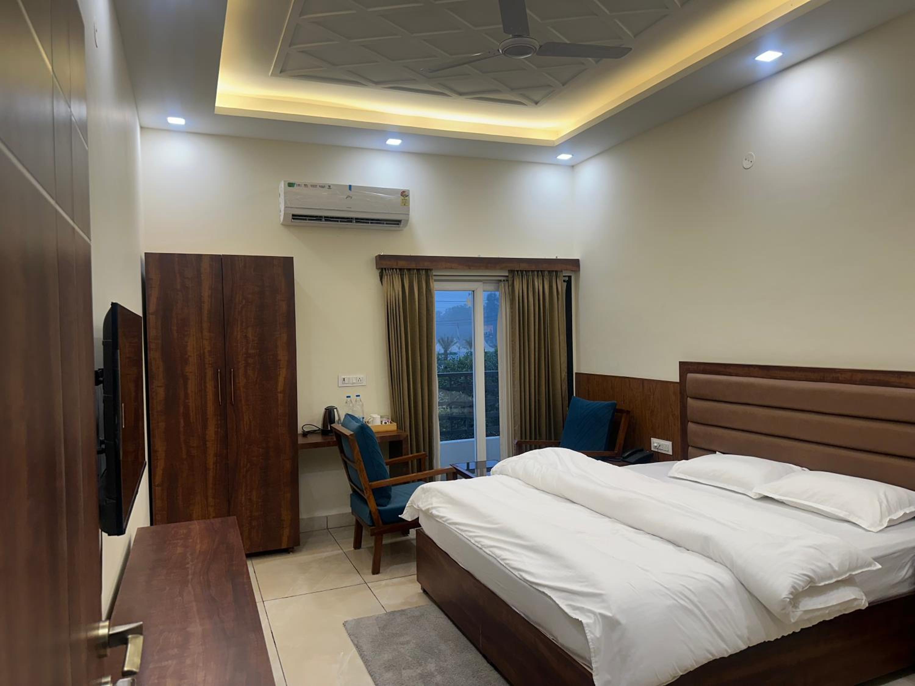 Superior Double Room photo 2