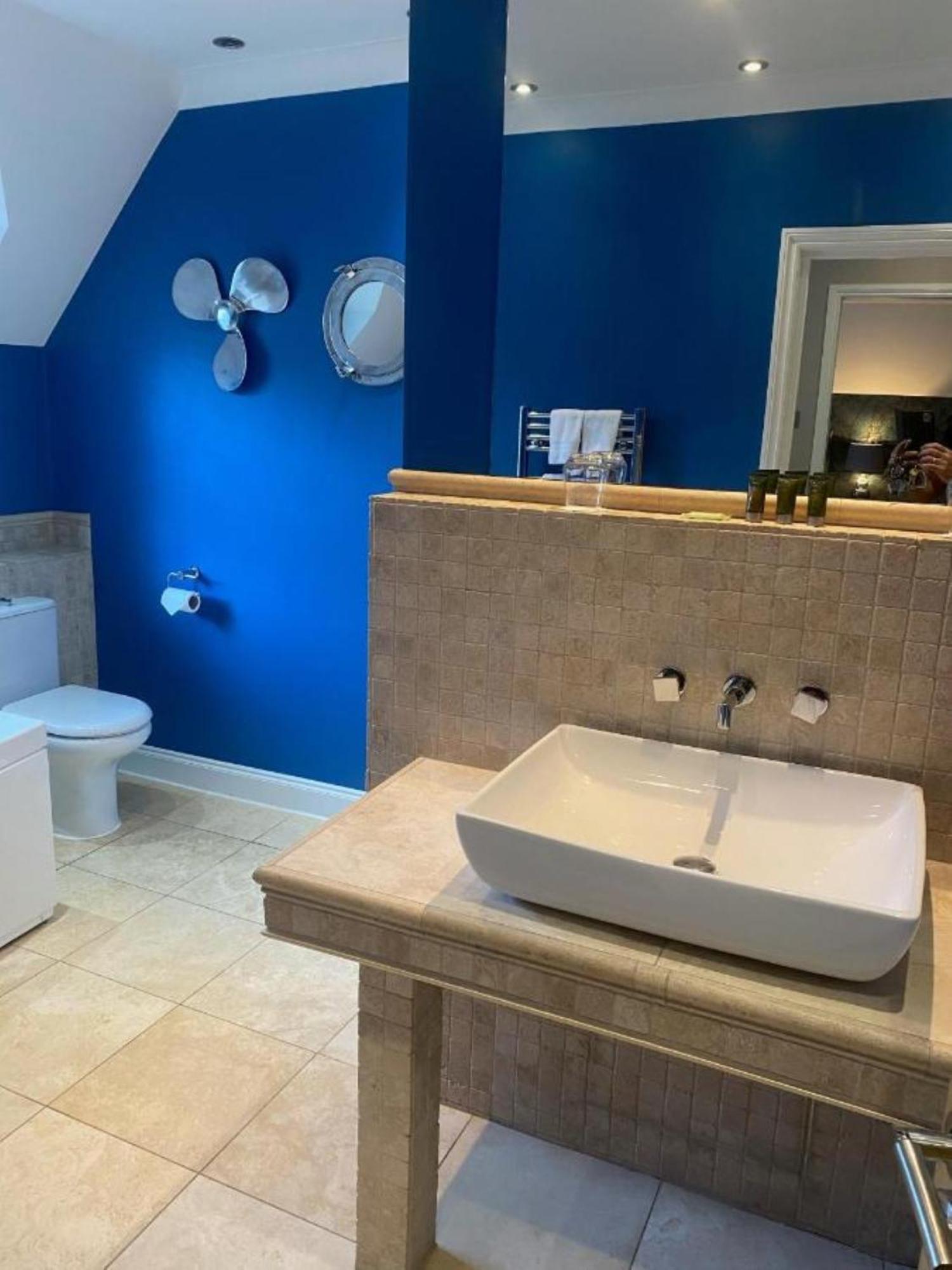 Deluxe Double Room with Spa Bath  photo 2