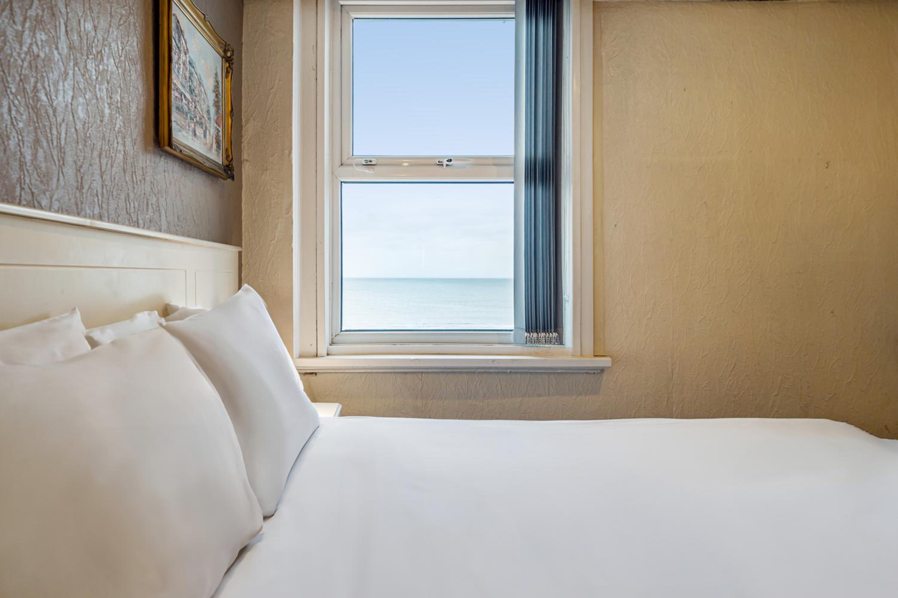 Double Room - Disability Access - Photo 3