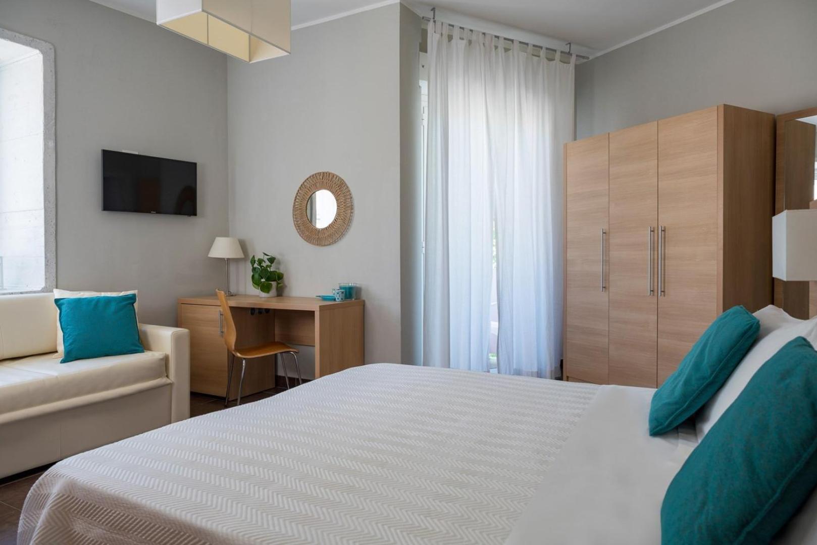 Large Double Room