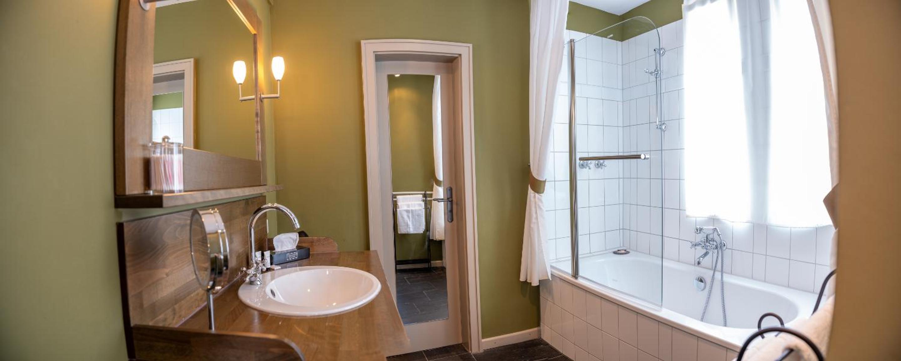 Deluxe Double Room photo 3
