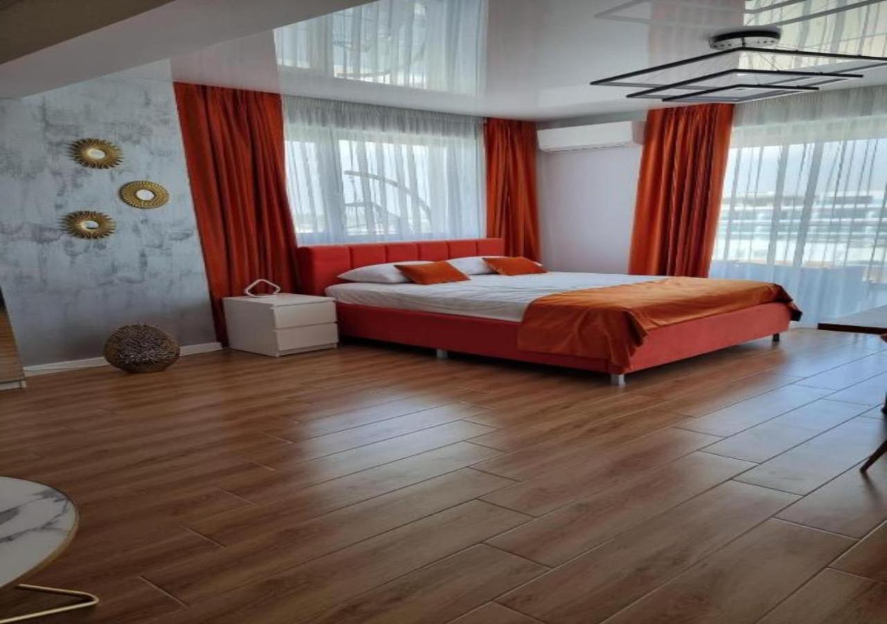 Studio with Sea View