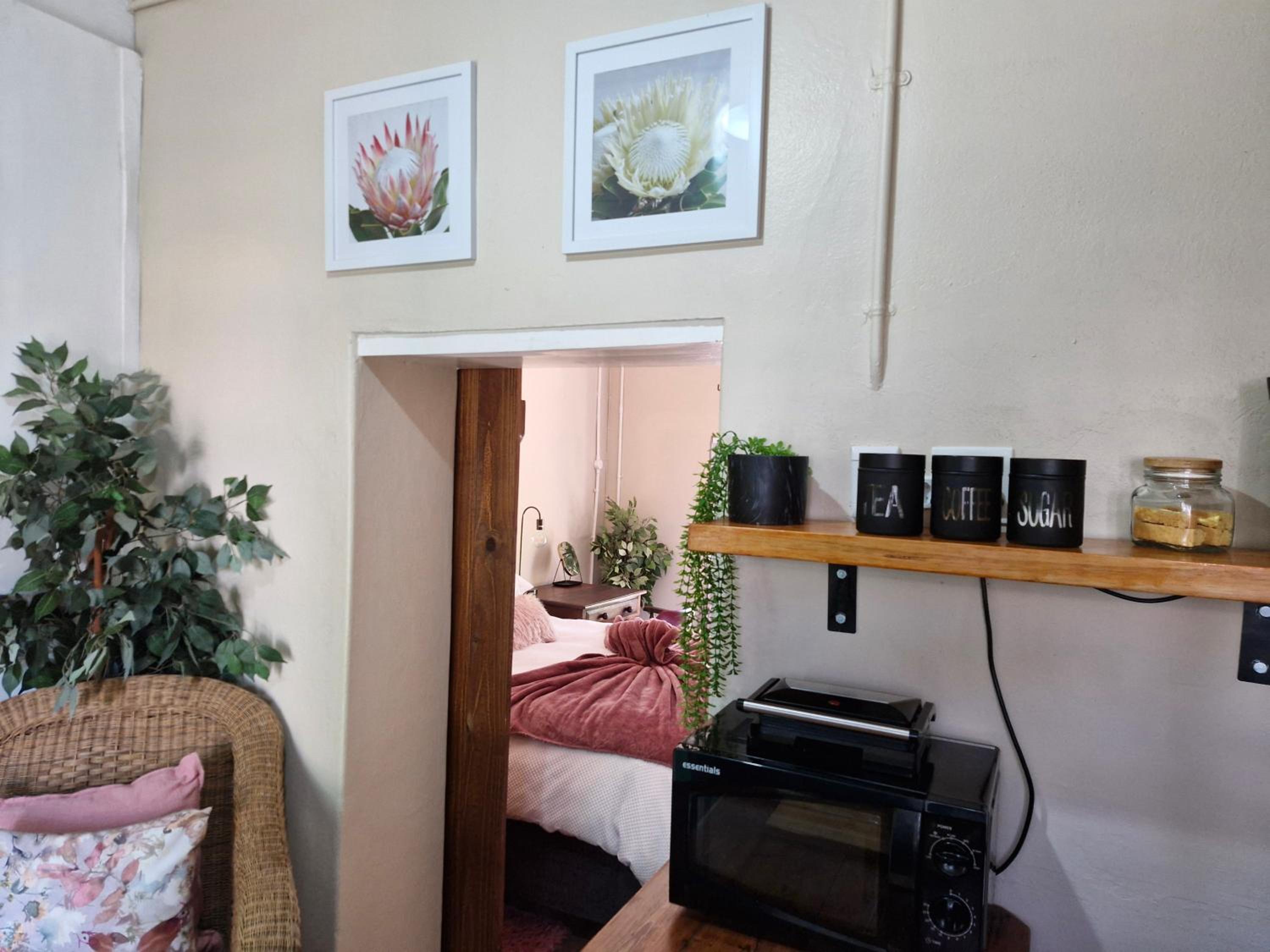 Queen Room - Photo 21
