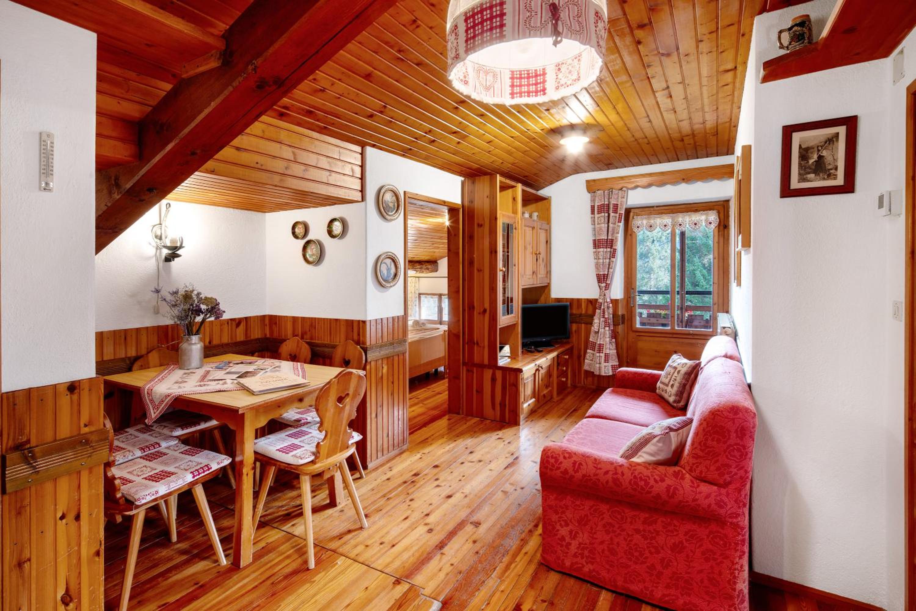 Three-Bedroom Premium Apartment with Balcony photo 1