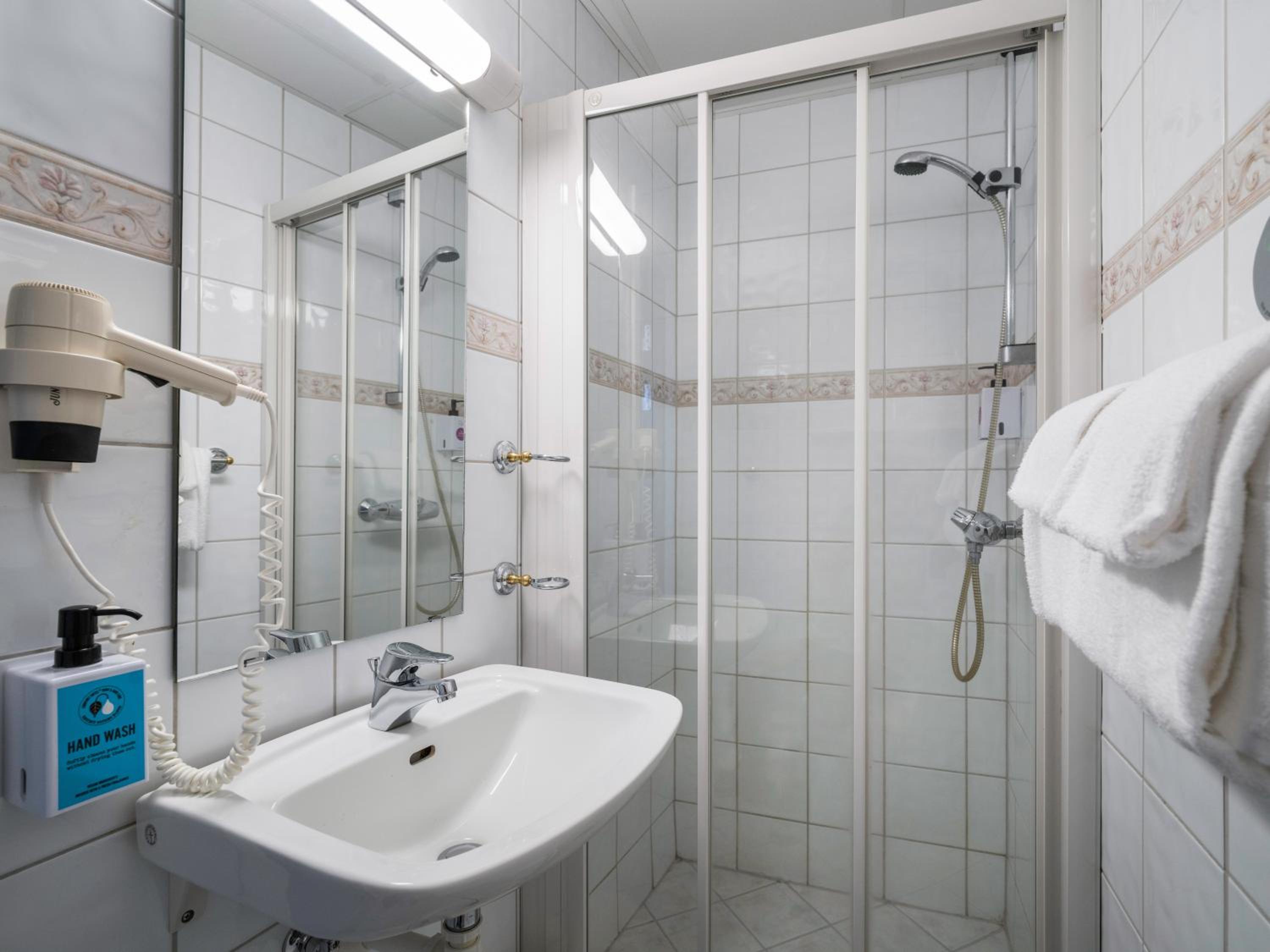 Standard Room - Photo 2