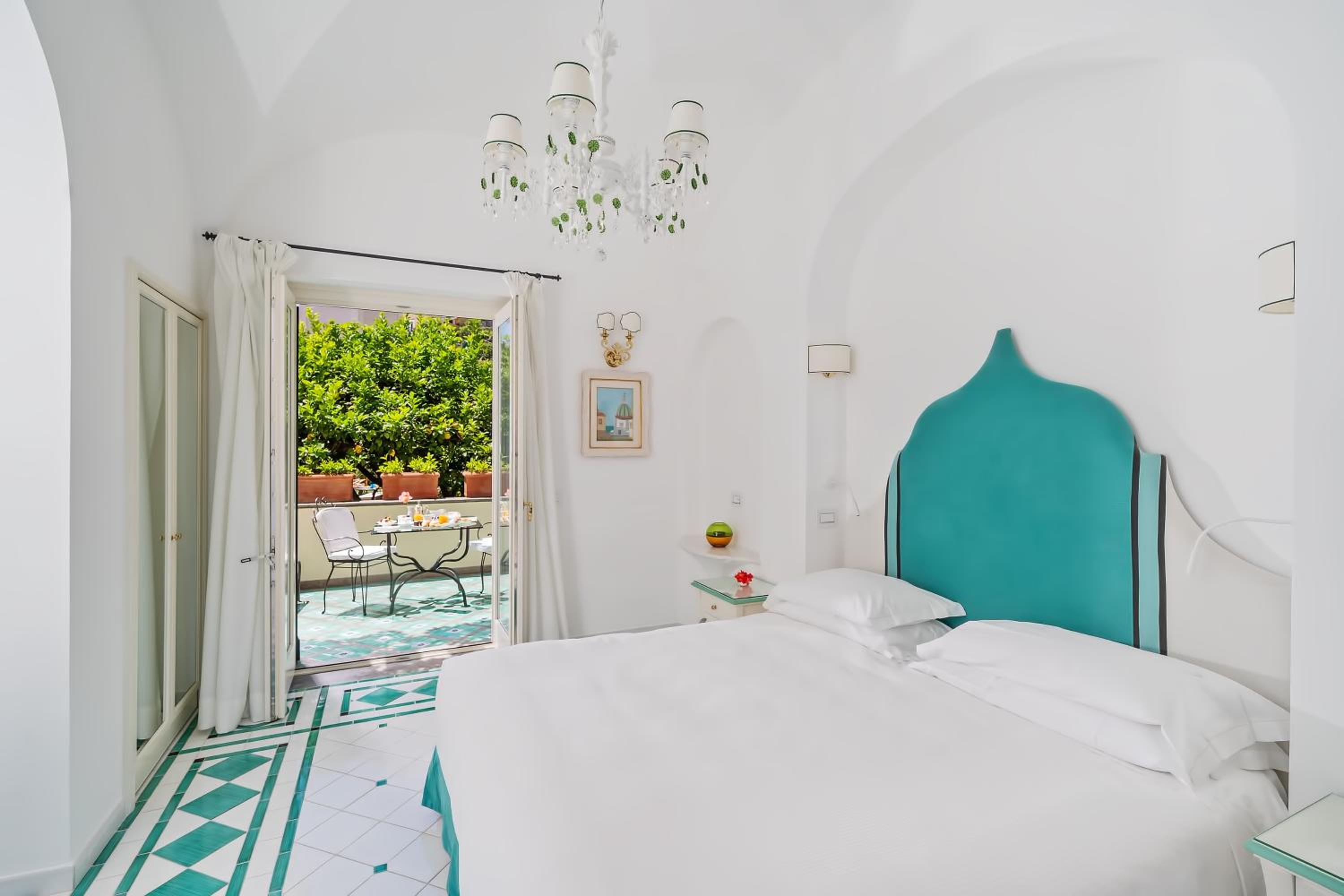 Double or Twin Room with Garden View - Photo 6