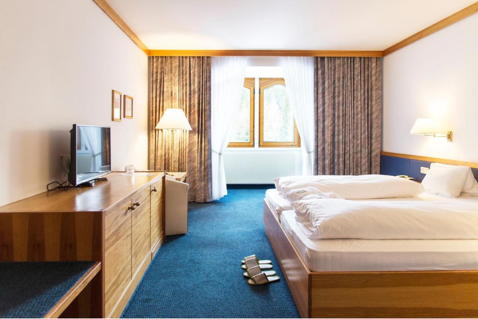 Standard Double or Twin Room - Photo 6
