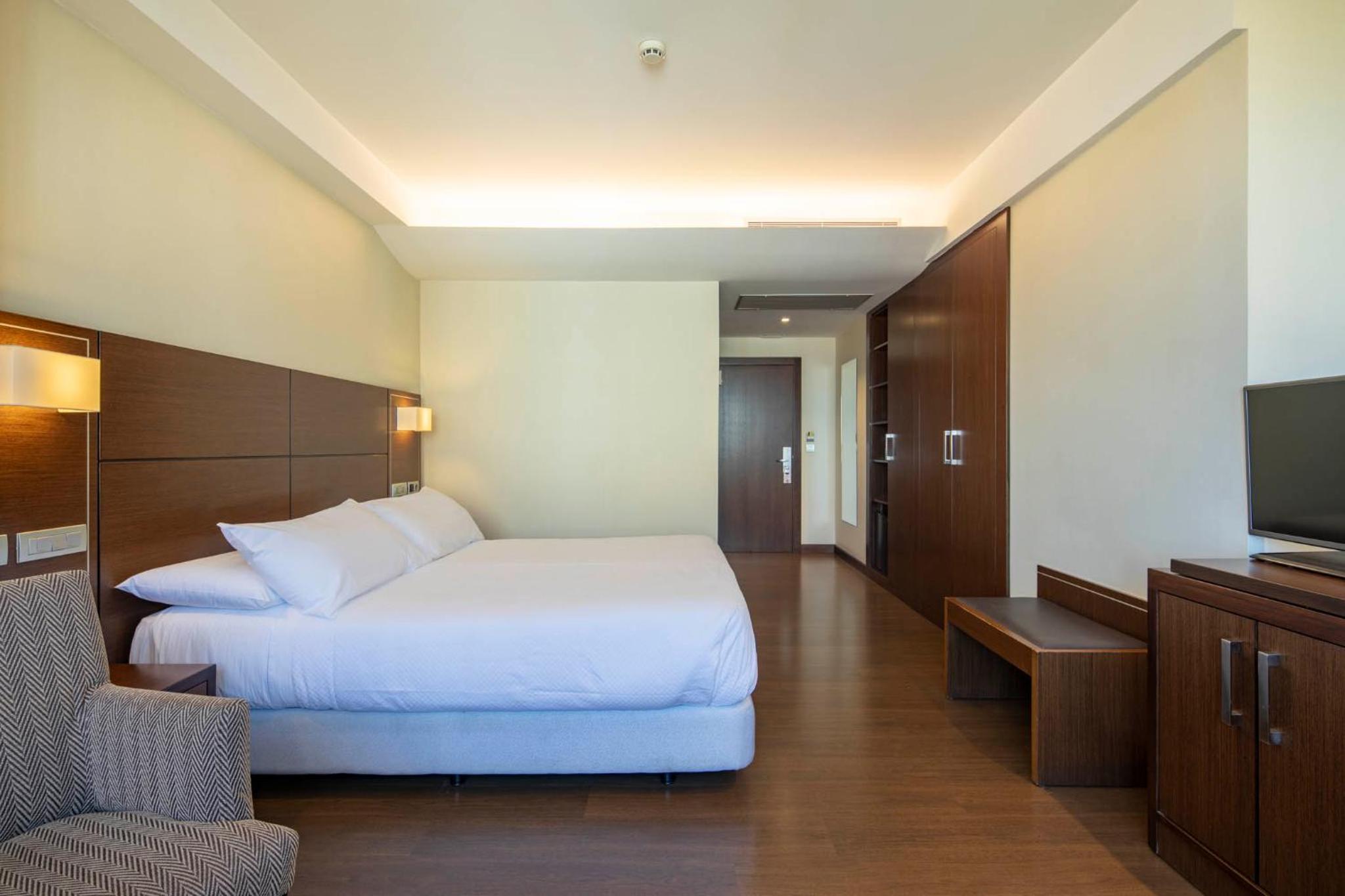 Double or Twin Room - Photo 7