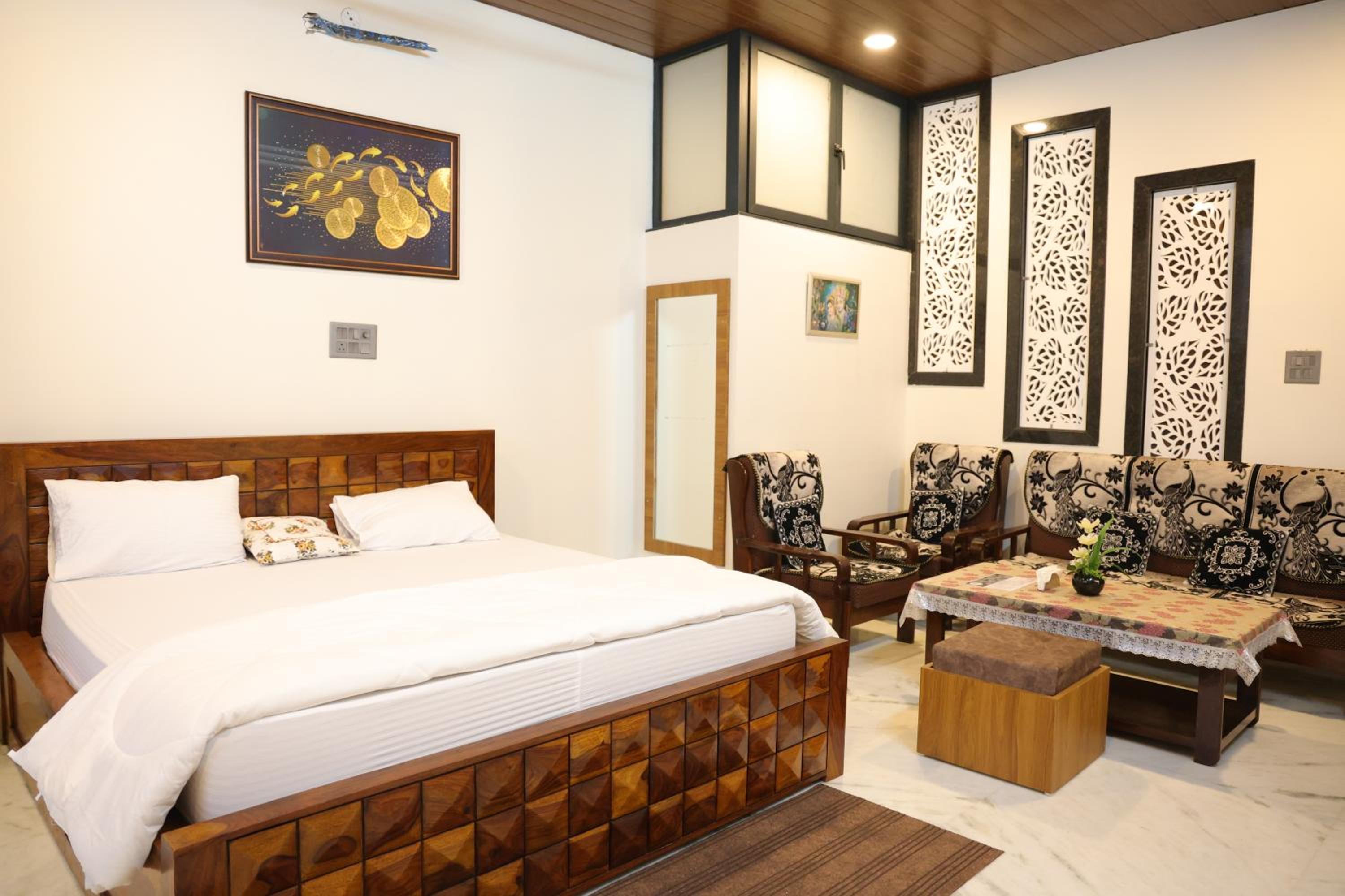Junior Suite with Balcony photo 2