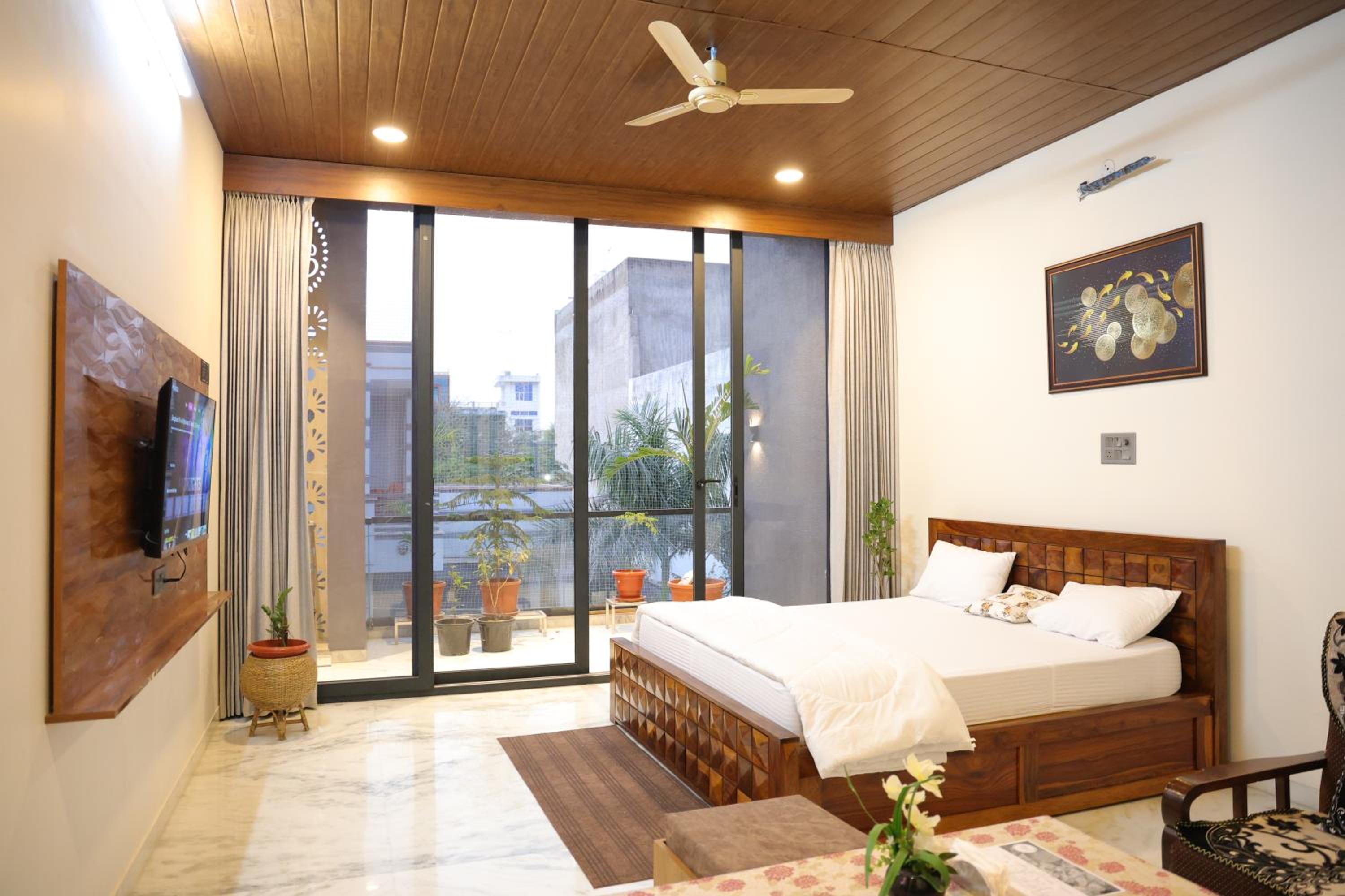 Junior Suite with Balcony