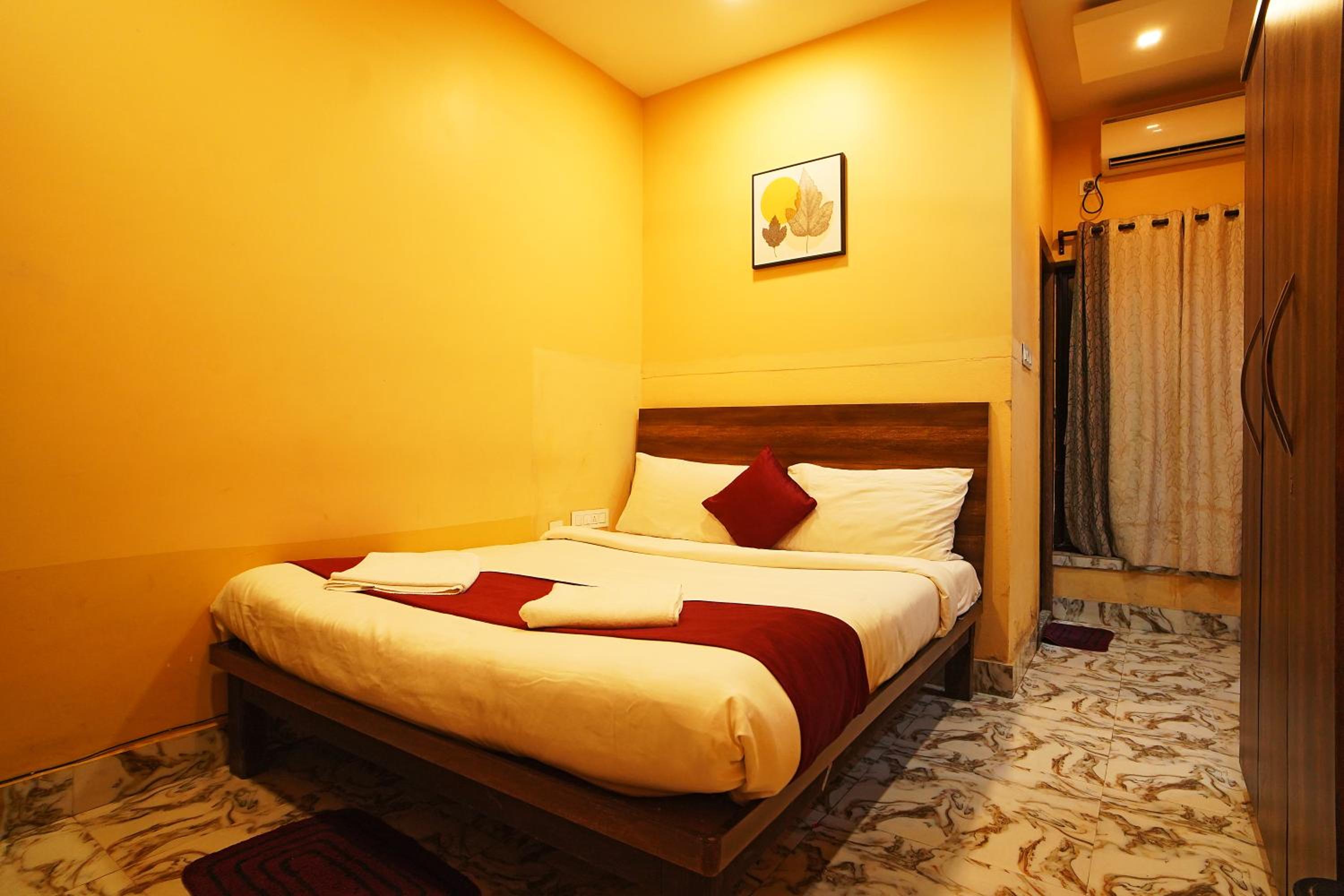 Economy Double Room photo 1