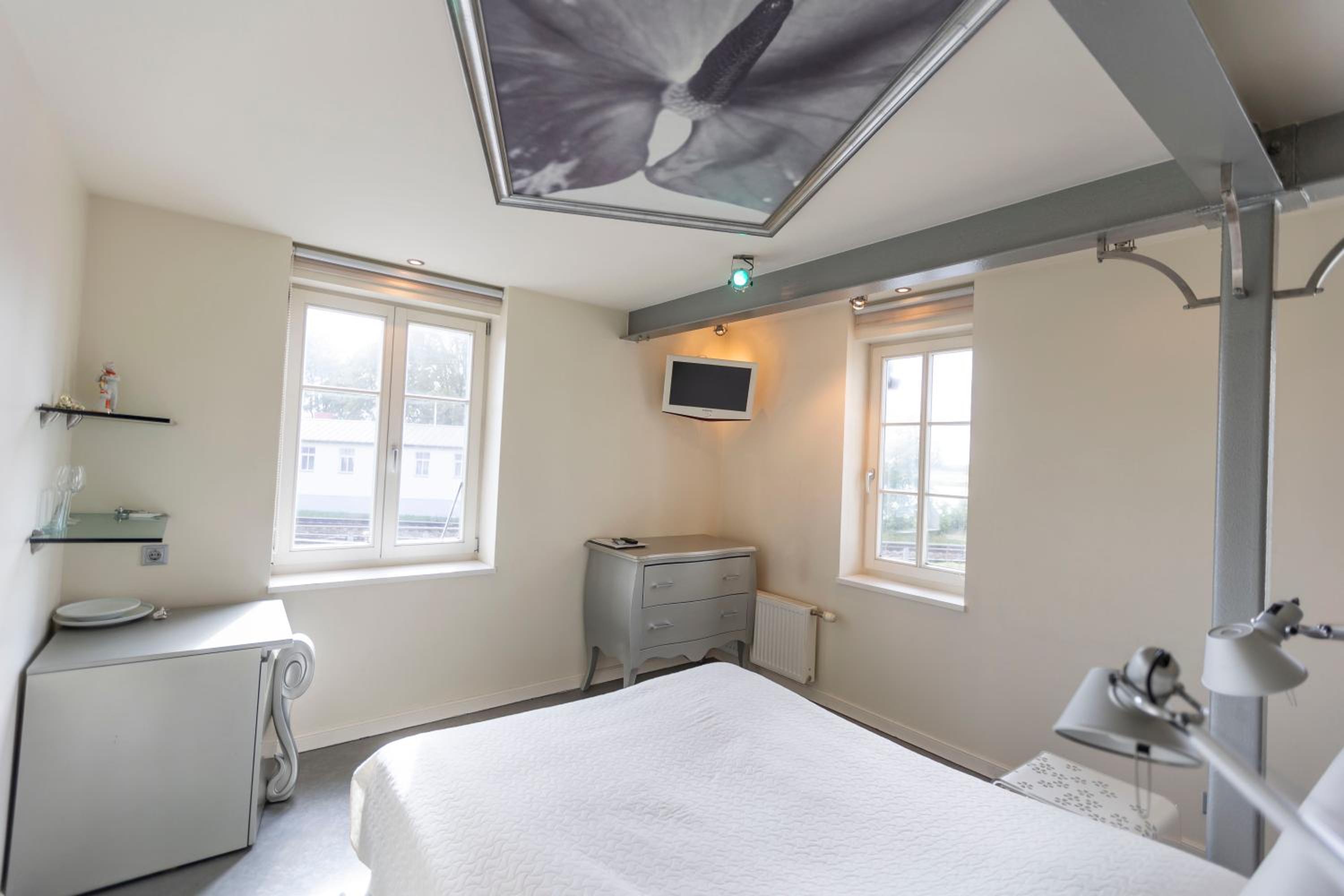 Design Double Room - Photo 15