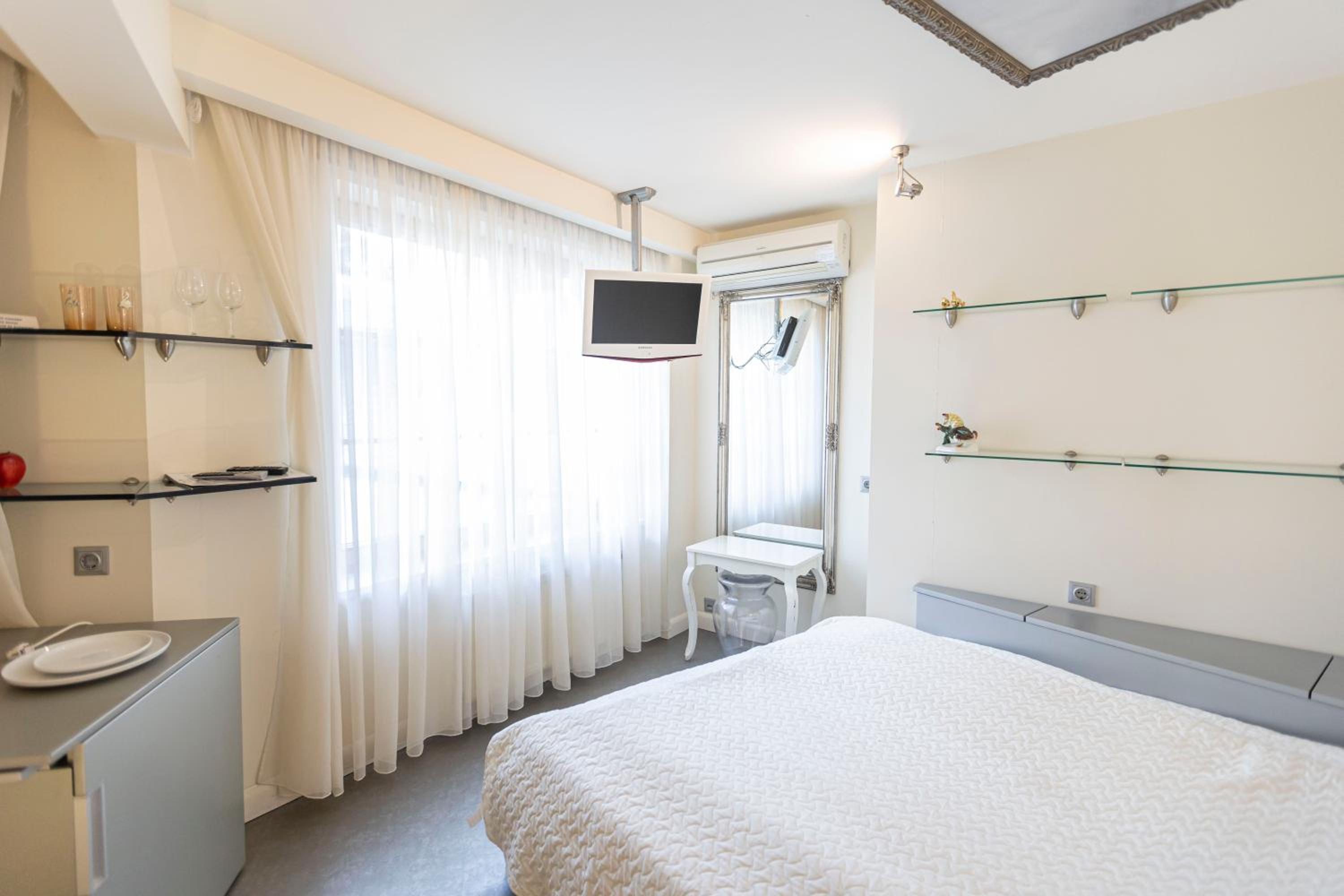 Design Double Room - Photo 3